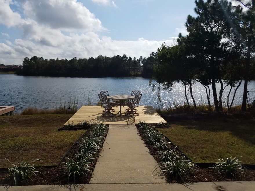 For Lease - Immaculate 3 bedroom, 2 bath waterfront home overlooking Lake Marin in the heart of Panama City. Capture beautiful sunset views of the lake from the deck or screened porch. The home features an open floor plan kitchen overlooking dining and living room. Recently updated, the kitchen features great cabinet and counter space, and updated stainless appliances w/ refrigerator, stove/oven, dishwasher, and vented microwave. There is a breakfast nook attached to the kitchen where the washer/dryer closet is also located. Small patio convenient to kitchen for grilling out. Large dining/living room w/ tray ceiling and natural lighting. The master bedroom is on the lake and has a tray ceiling, walk-in closet, and en suite bathroom with shower. The home has a split bedroom with two additional bedrooms and adjoining bathroom with tub/shower combination. RENT INCLUDES Lawn Service & Irrigation Water! 2 car garage; Available for 6+ months at $3,000 per month.
**No pets allowed. **
