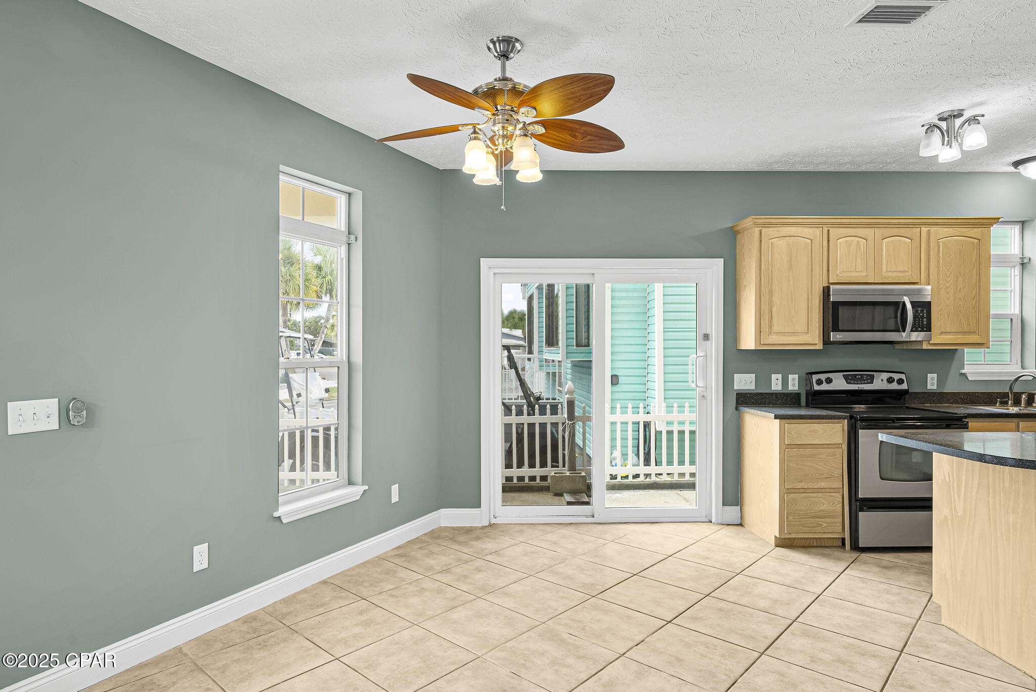 Venture Out Travel Trail - Residential