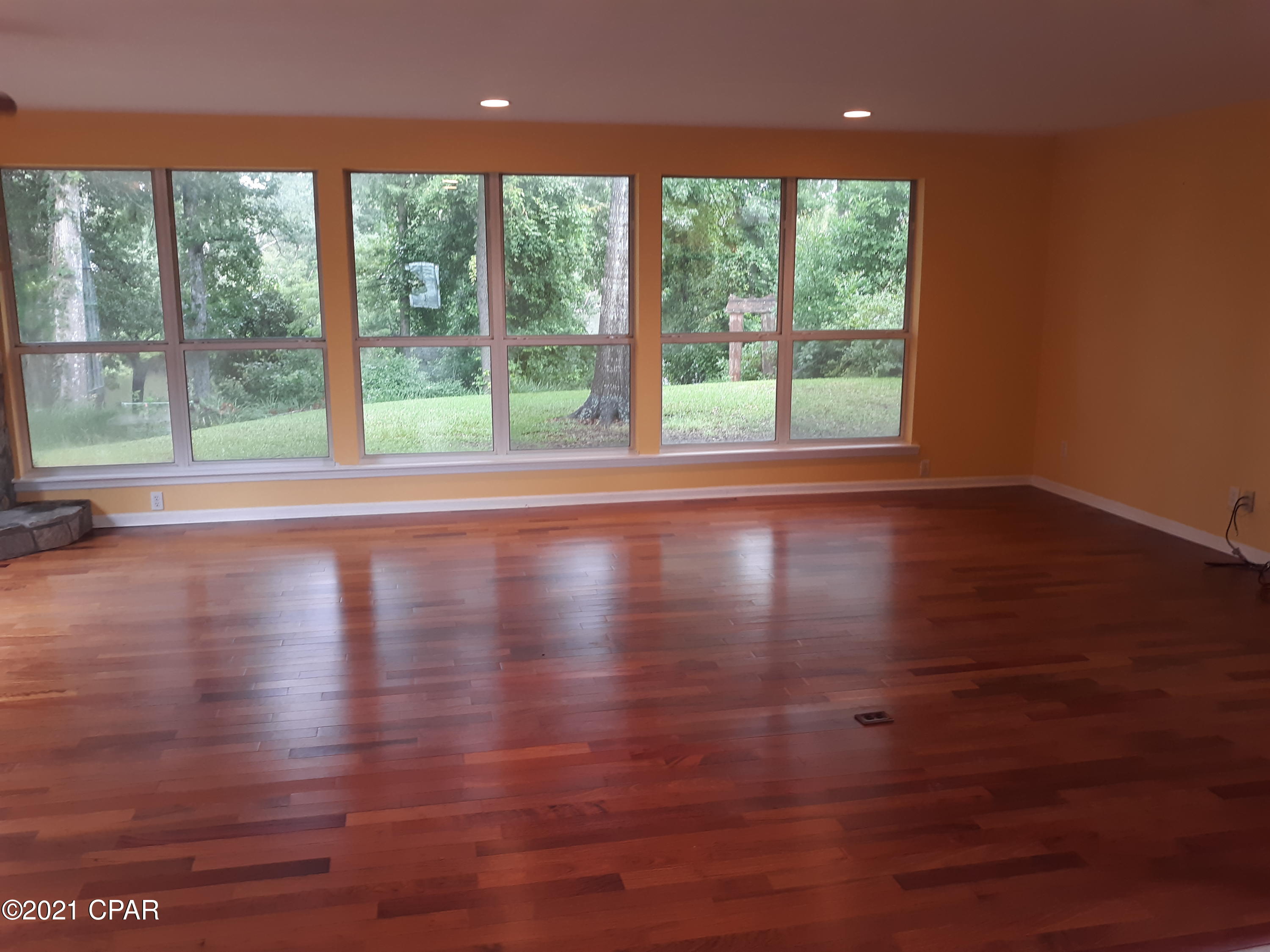 Scotts Ferry - Residential