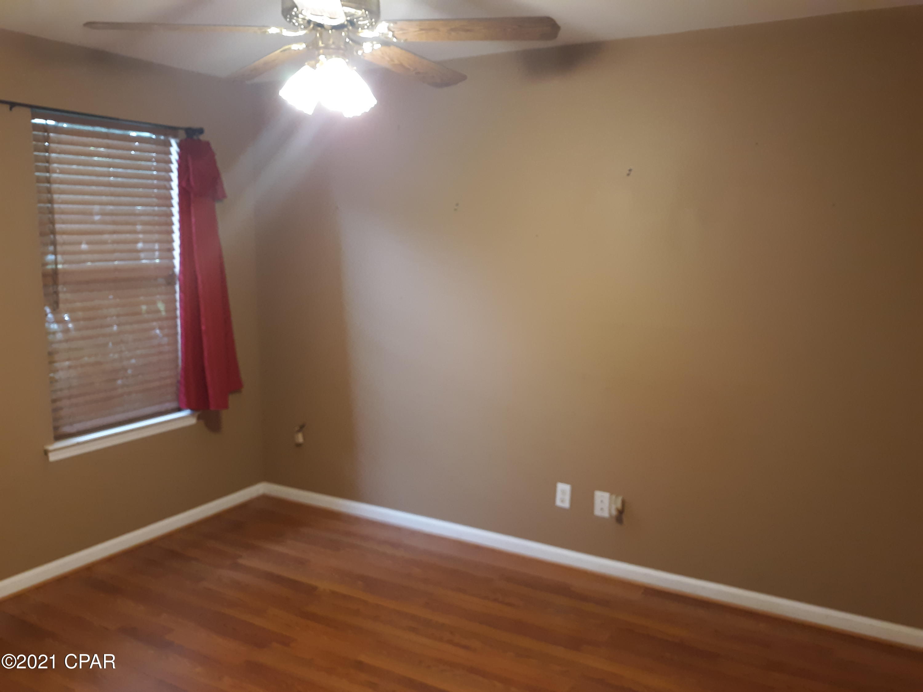 Scotts Ferry - Residential