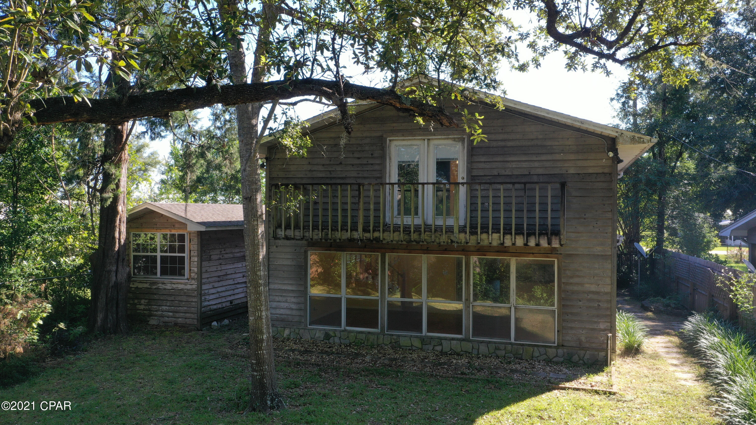 Scotts Ferry - Residential