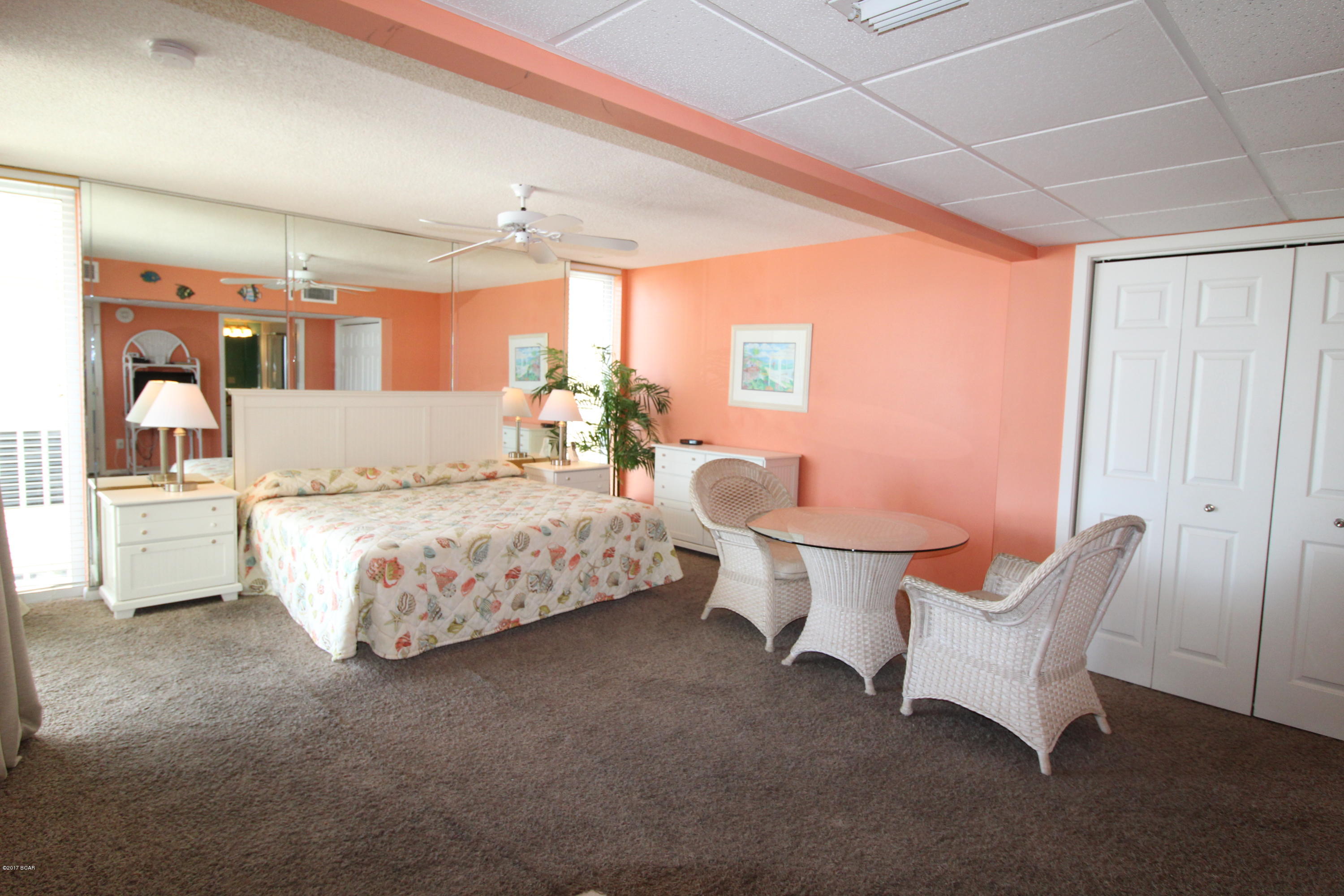 Long Beach Towers IV - Residential