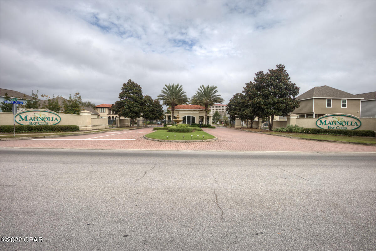 Magnolia Bay Club - Residential