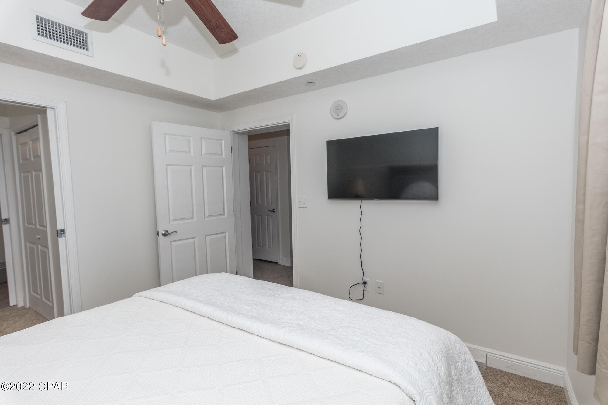 Magnolia Bay Club - Residential