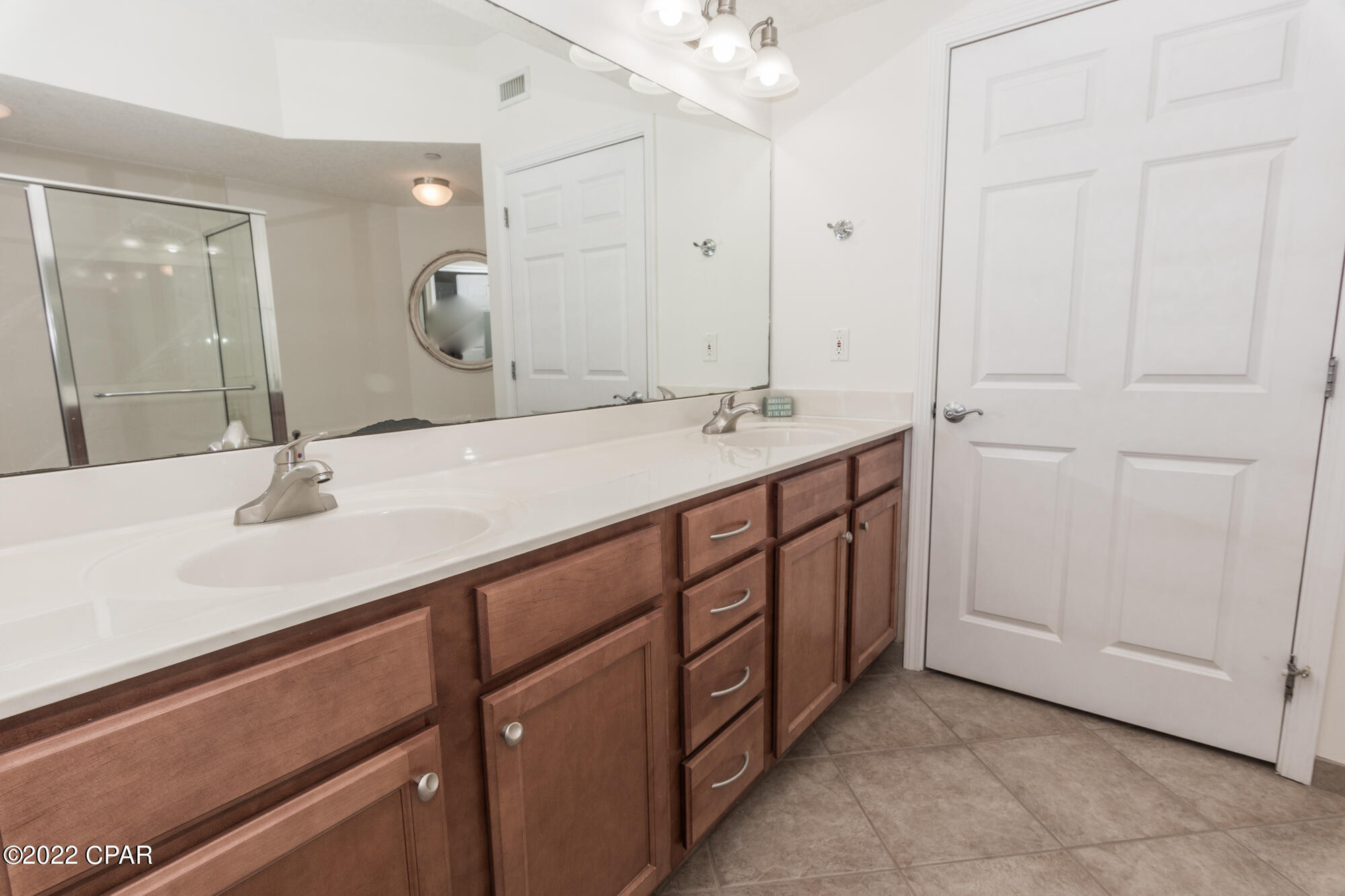 Magnolia Bay Club - Residential