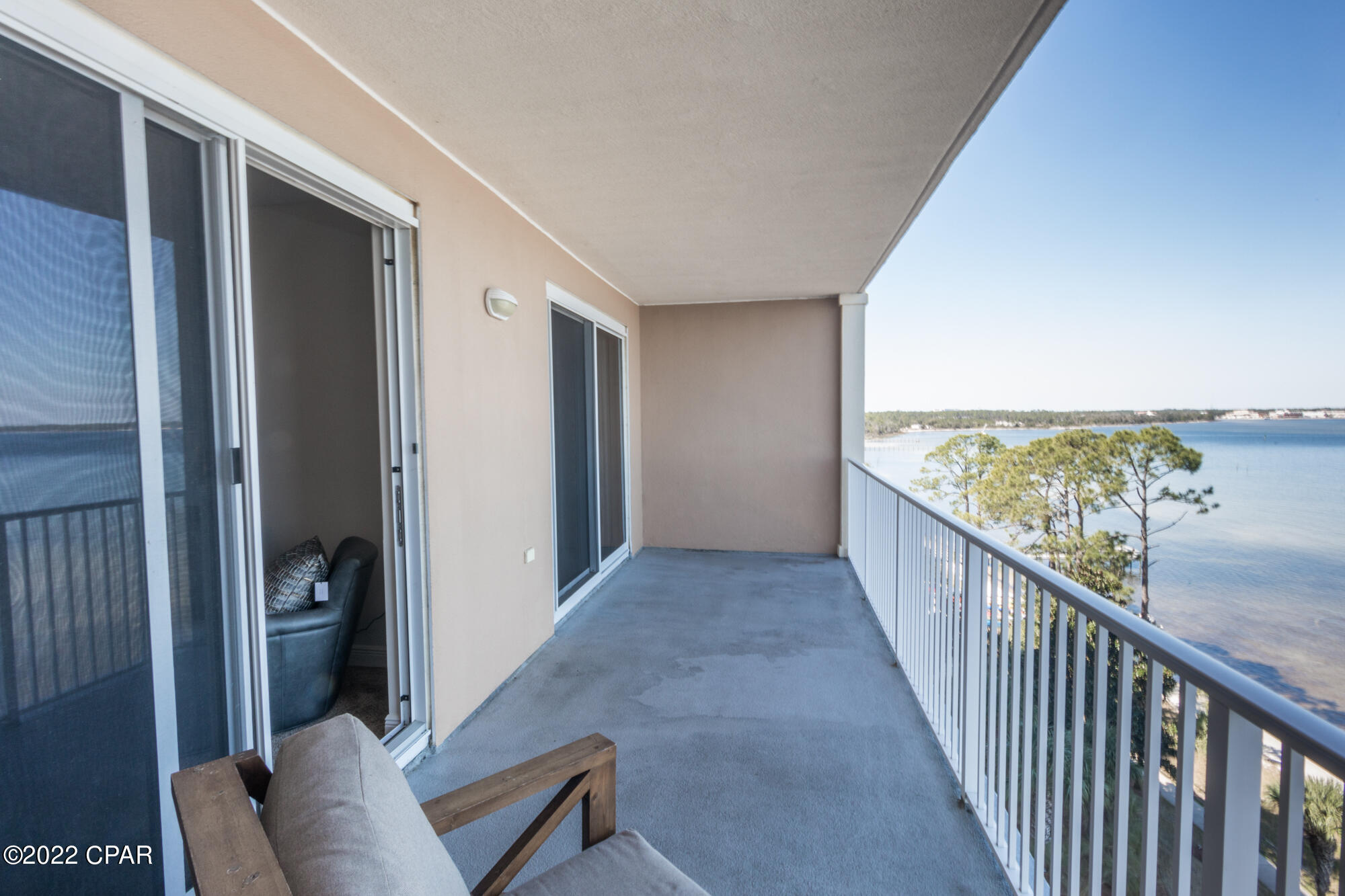 Magnolia Bay Club - Residential