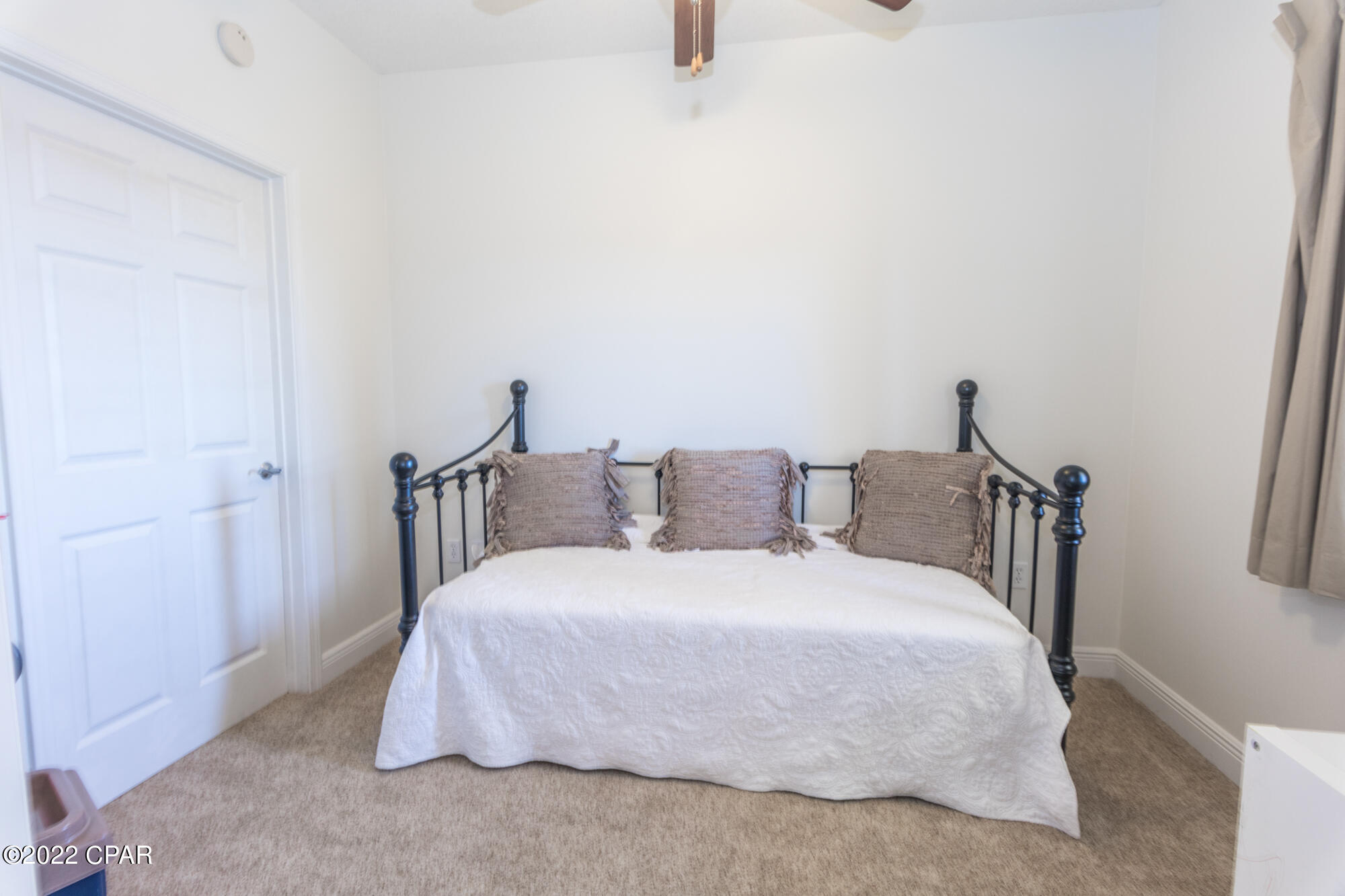 Magnolia Bay Club - Residential