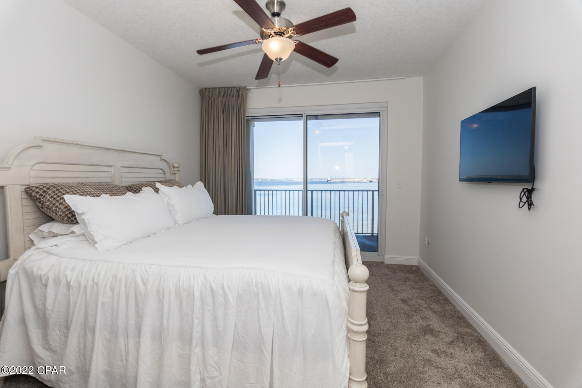 Magnolia Bay Club - Residential