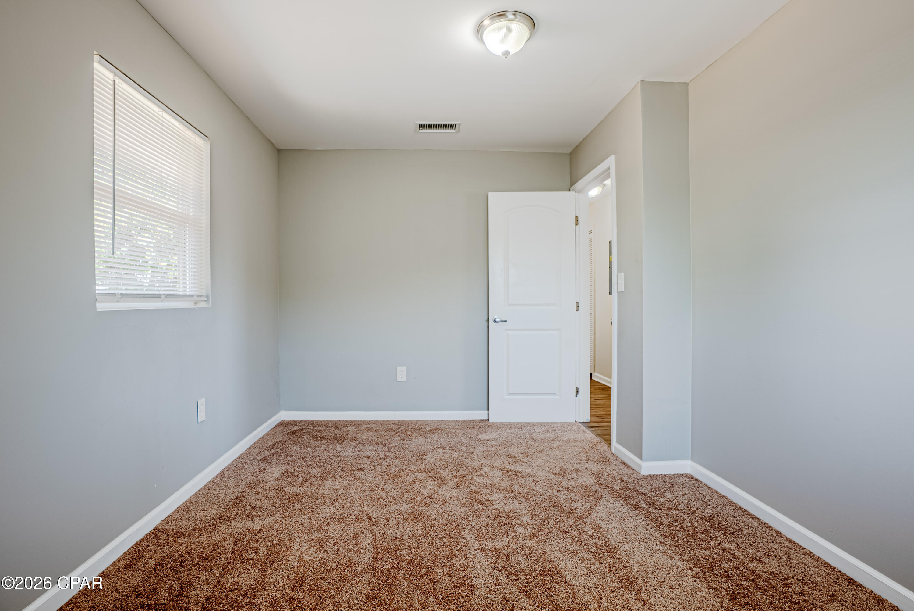 Hentz 1st Add Unit B - Residential