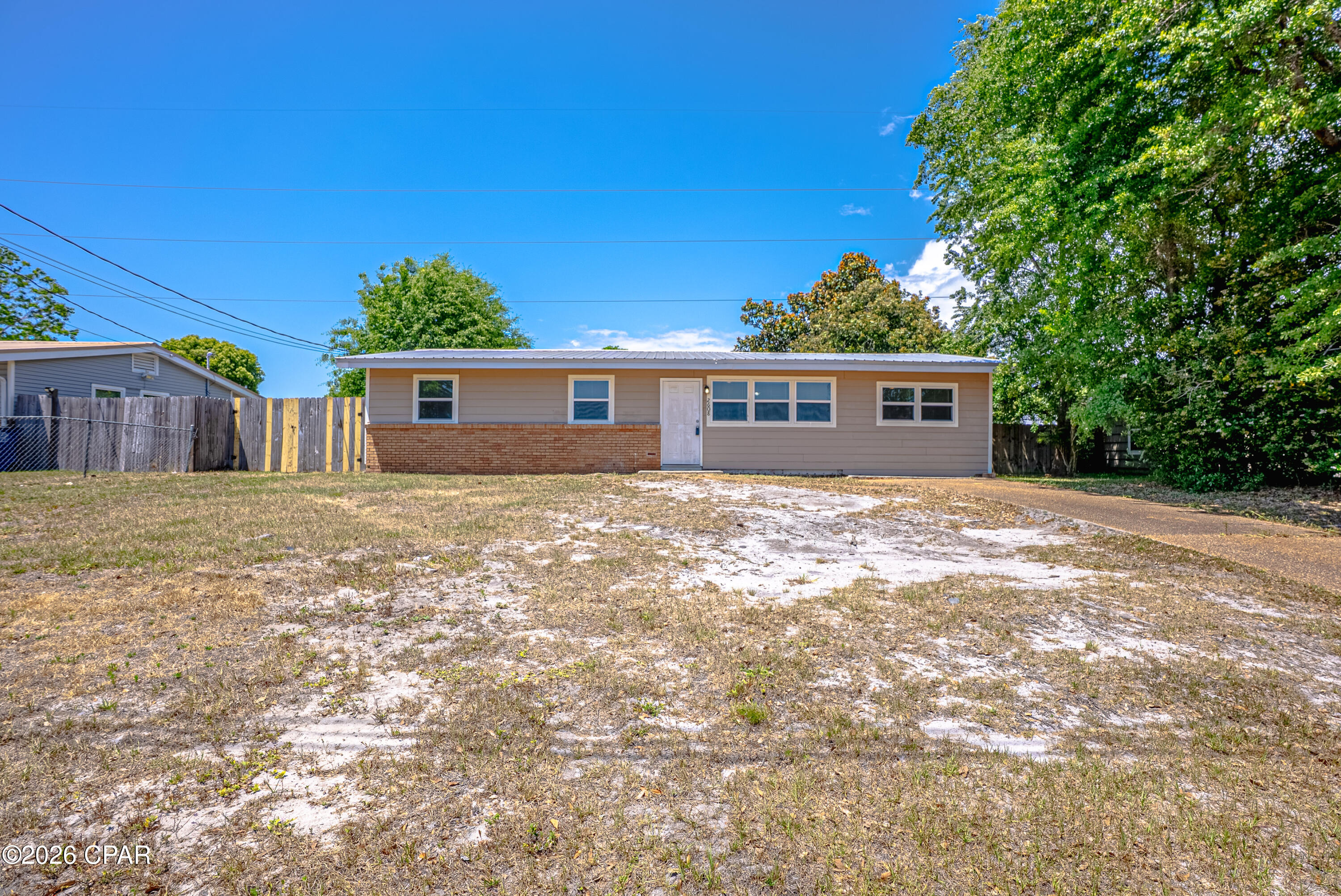 Hentz 1st Add Unit B - Residential