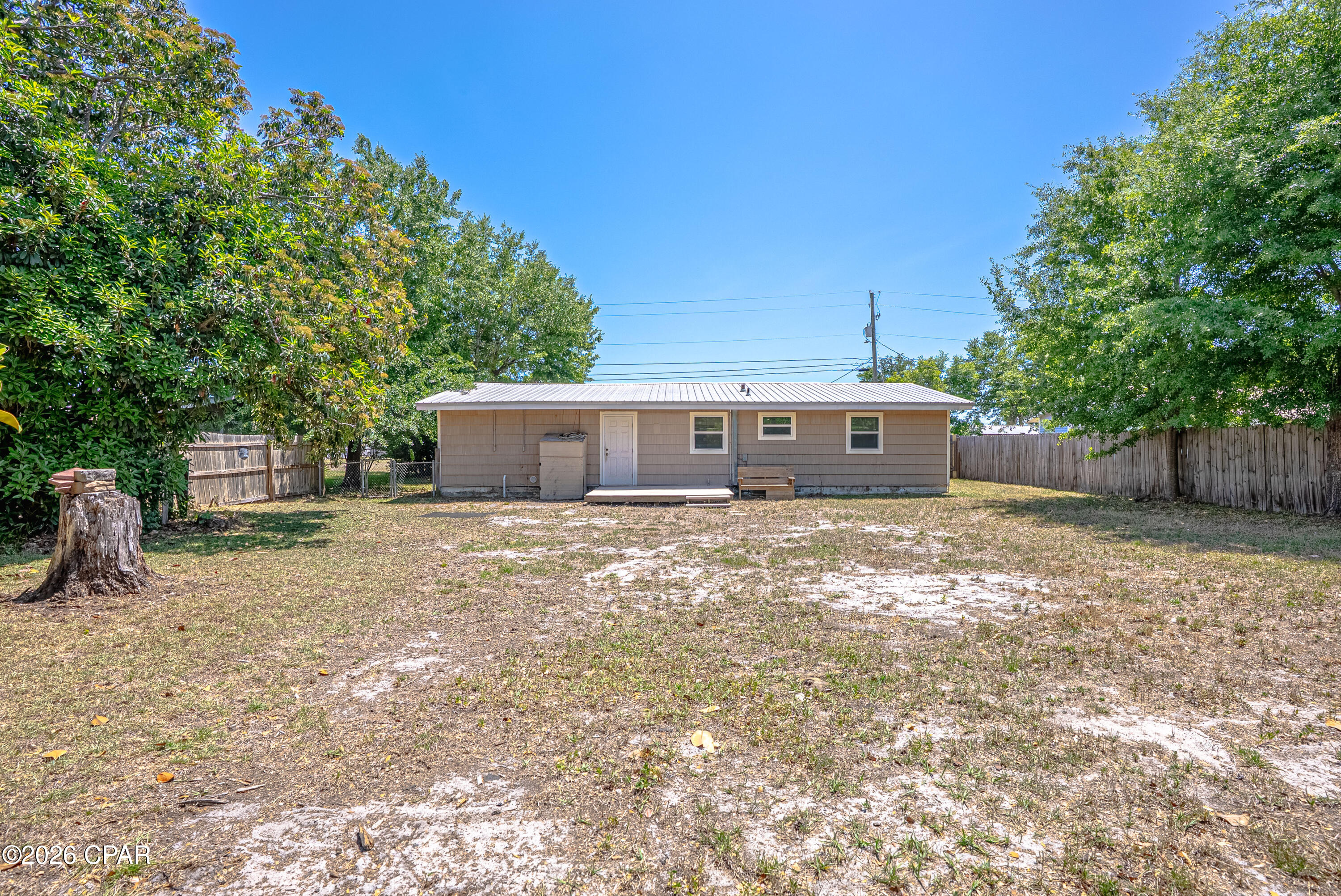 Hentz 1st Add Unit B - Residential