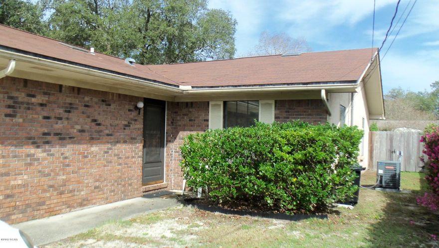 3/2 duplex close to Tyndall AFB with fenced back yard. All property sizes and ages are approximate, please measure and/or verify if important. 

School assignments are subject to change, please check with Bay County for most accurate information.

Deposit is the same as the rent.

Pets NOT Allowed!