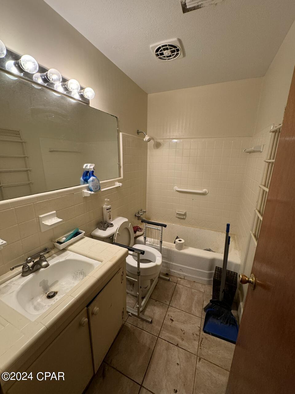 Bunkers Cove - Residential