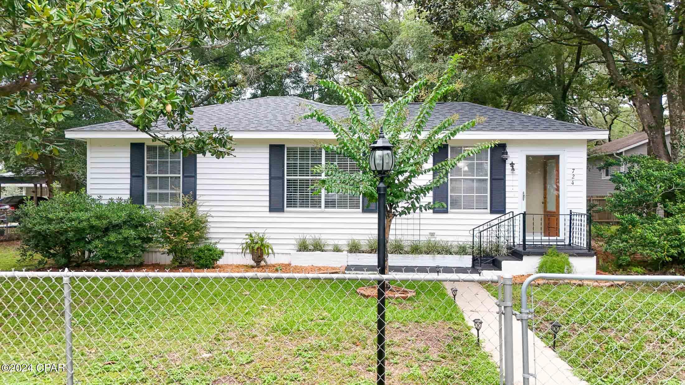 [No Recorded Subdiv] - Residential