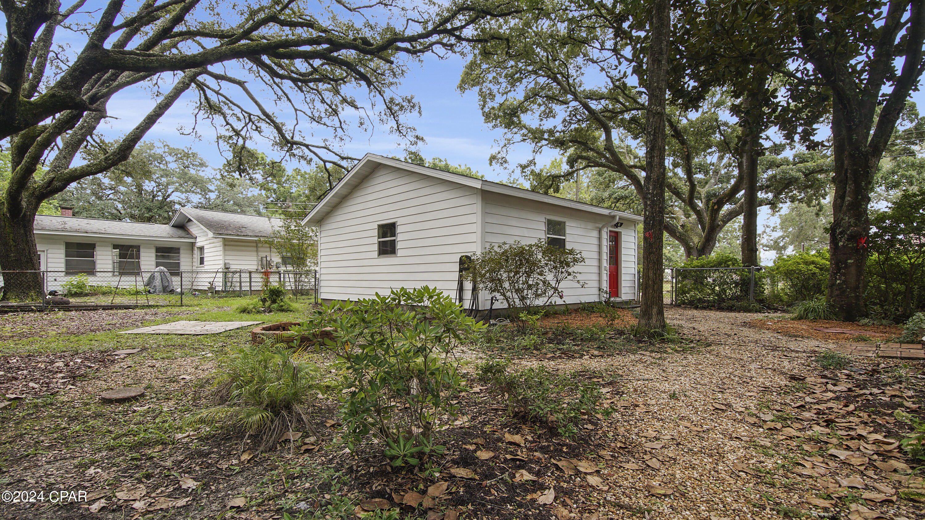 [No Recorded Subdiv] - Residential