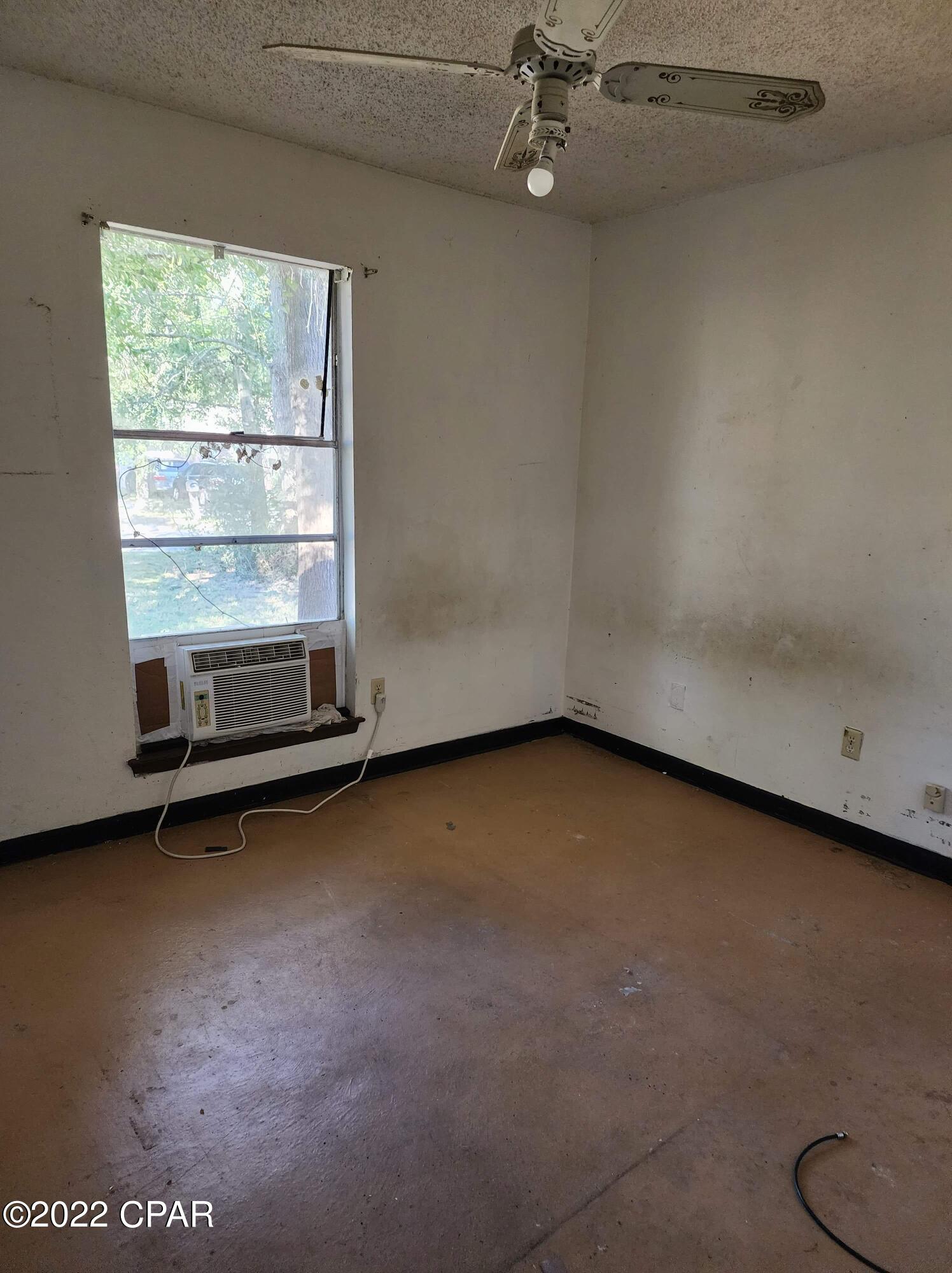 Santa Villa - Residential