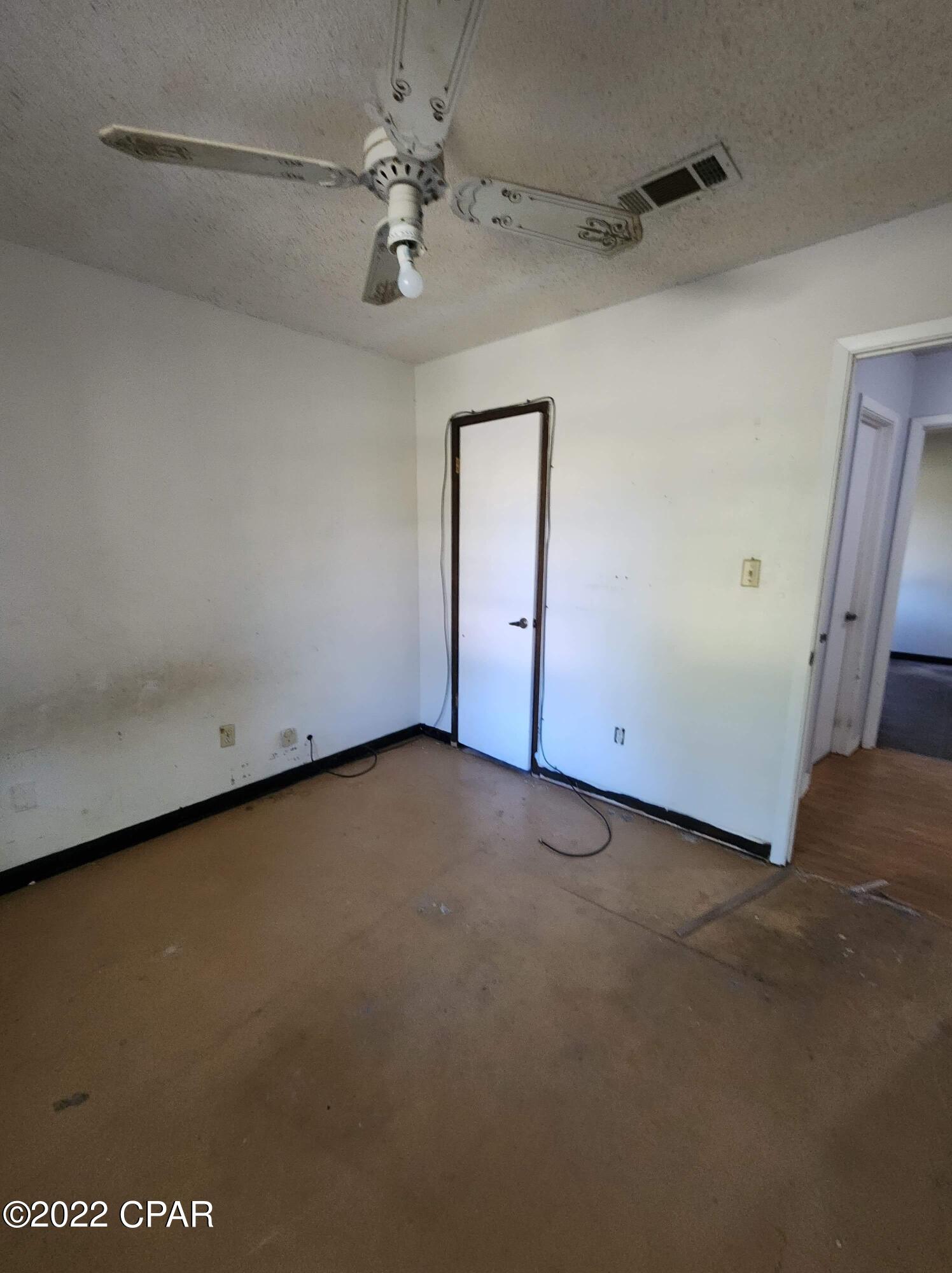 Santa Villa - Residential