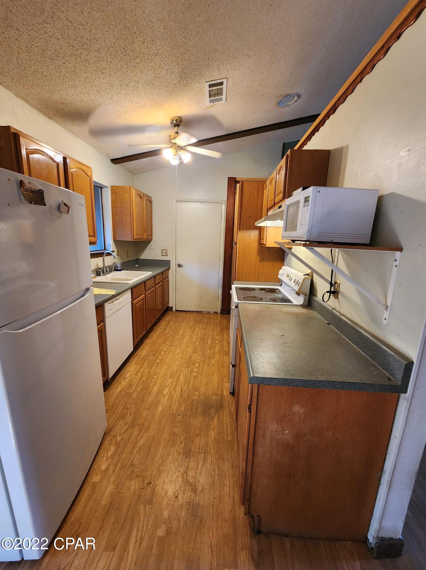 Santa Villa - Residential