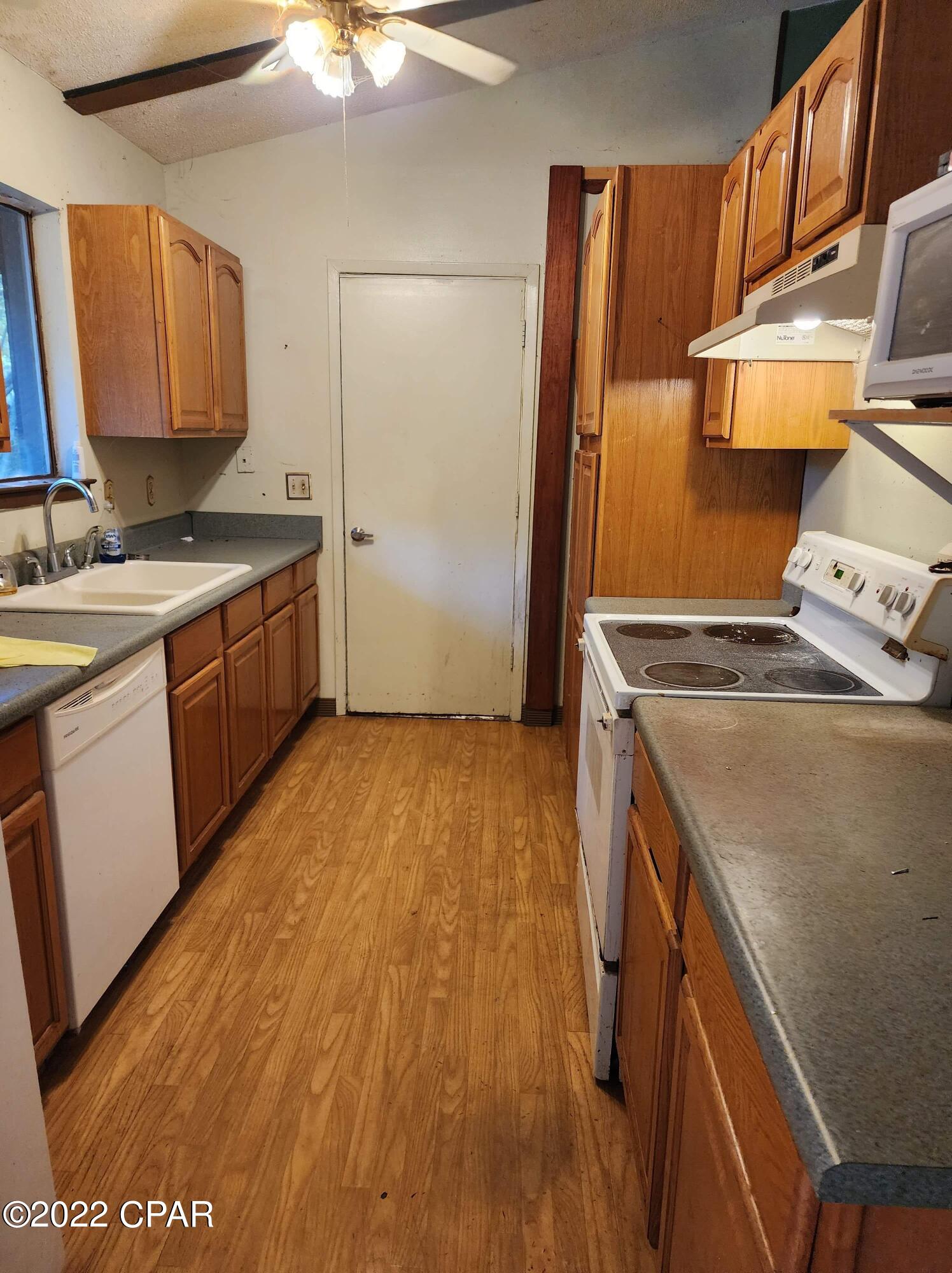 Santa Villa - Residential