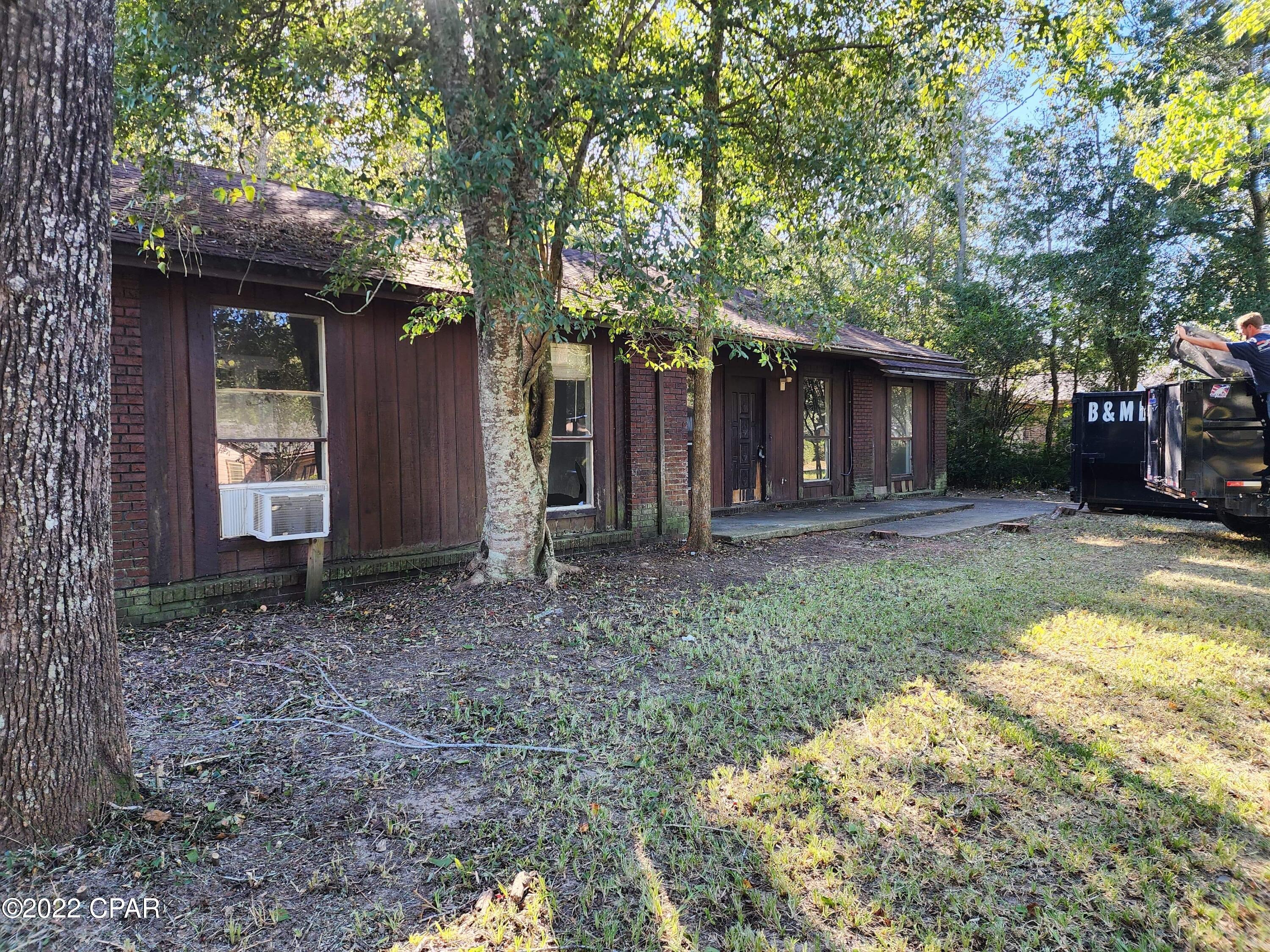 Santa Villa - Residential