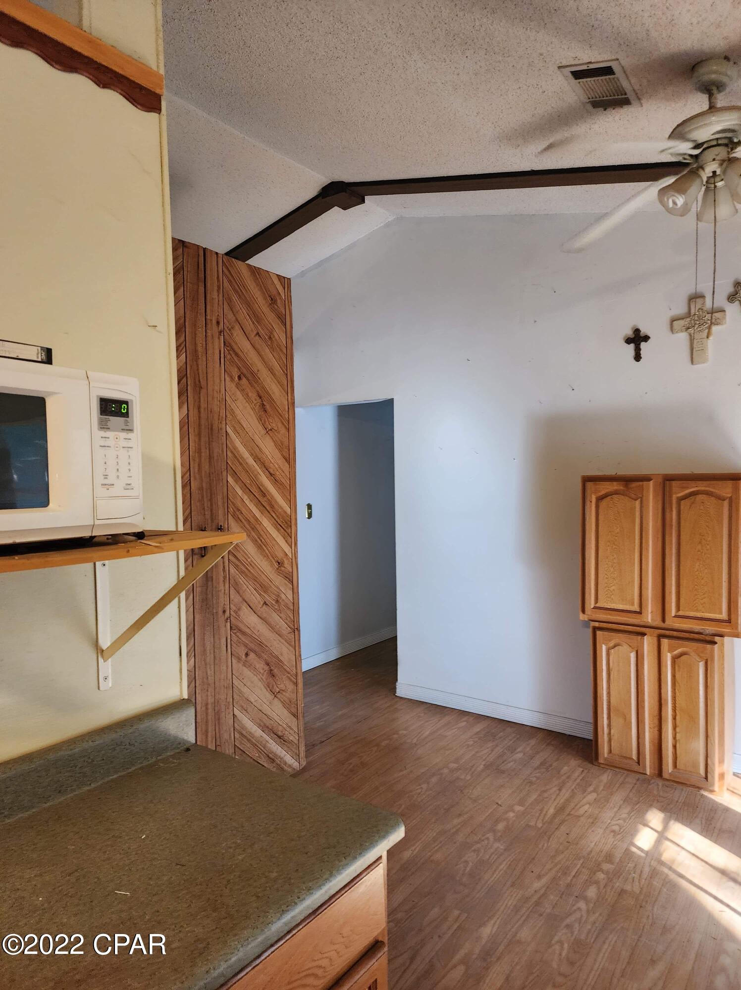 Santa Villa - Residential