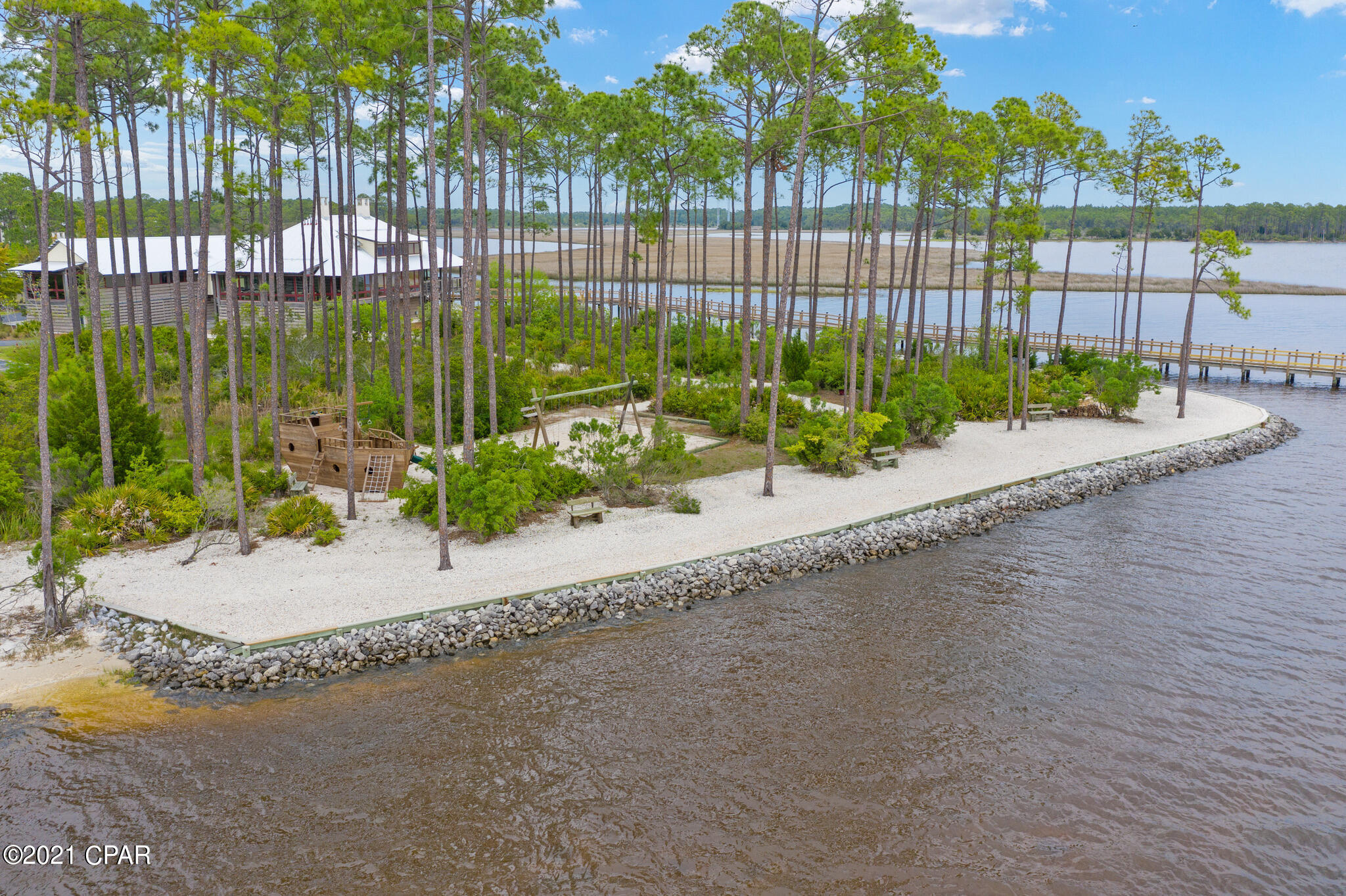 Rivercamps On Crooked Creek - Residential