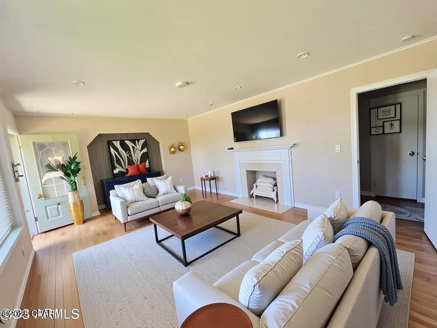 [No Recorded Subdiv] - Residential