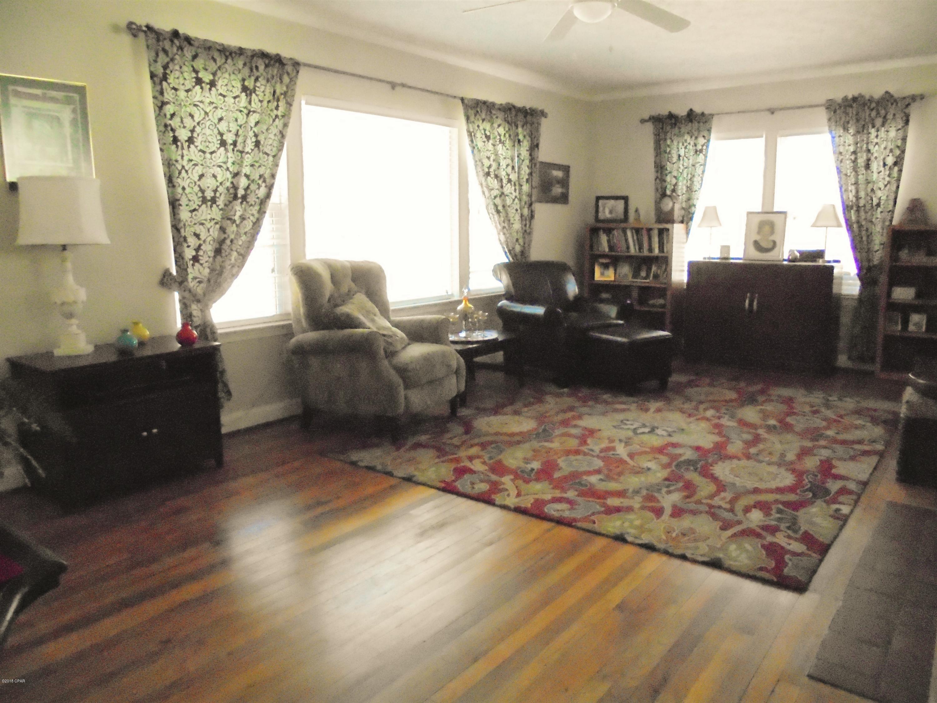 Sudduths 10Th Add - Residential