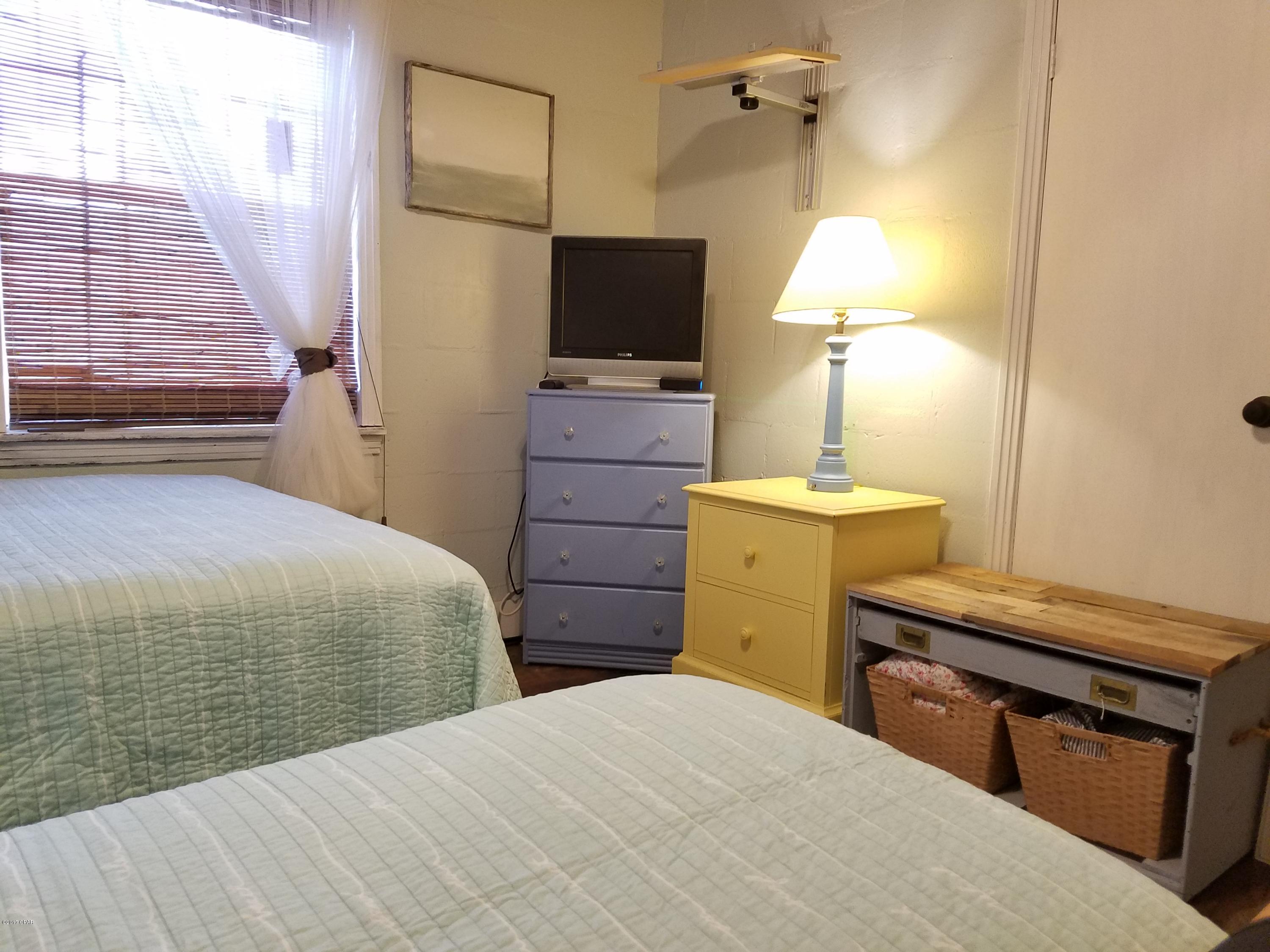 El Centro Villas Ph 1 - Residential Lease