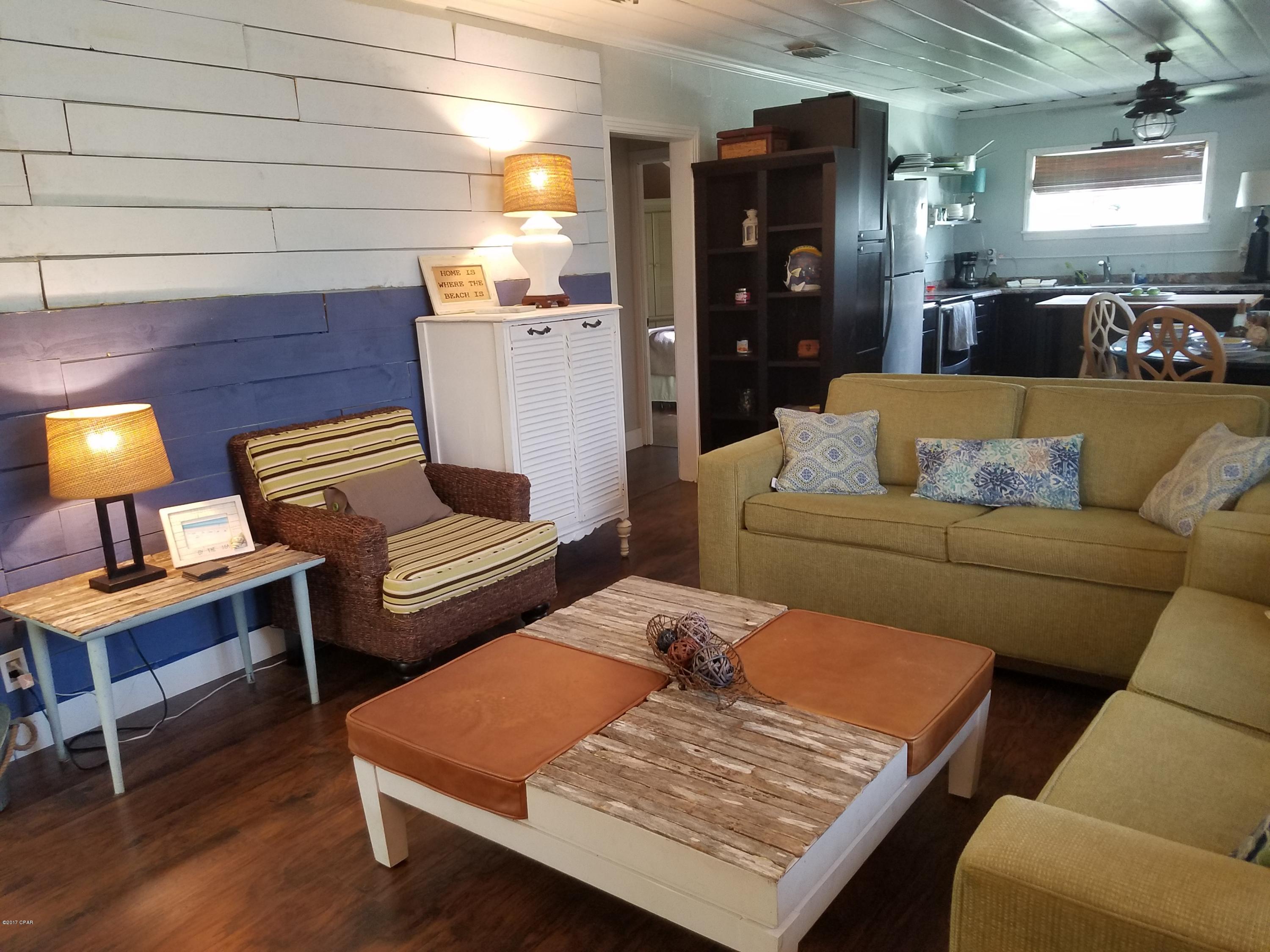 El Centro Villas Ph 1 - Residential Lease