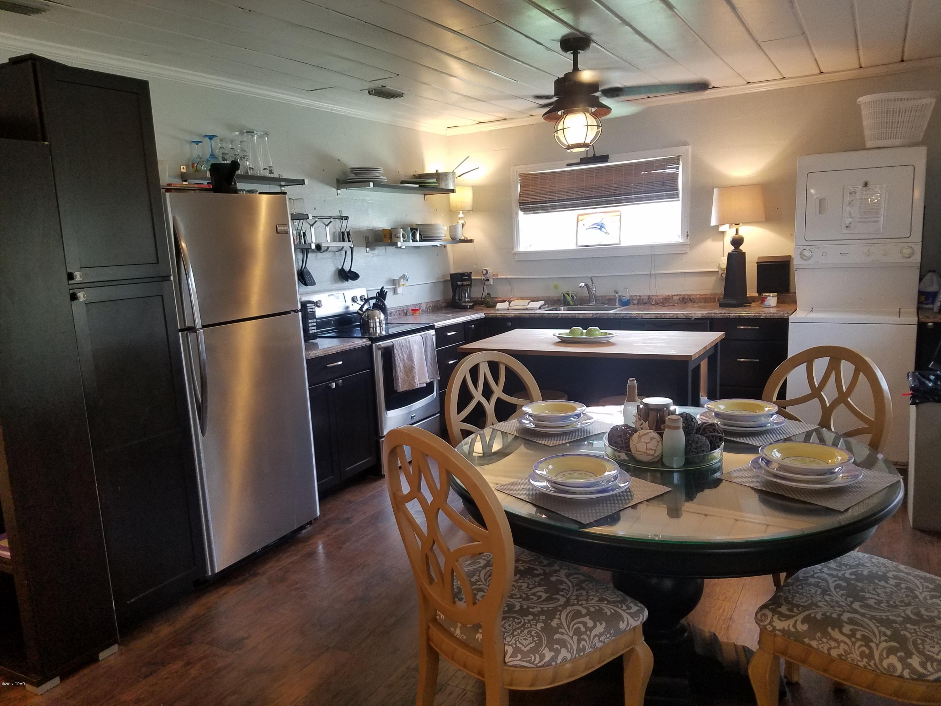 El Centro Villas Ph 1 - Residential Lease