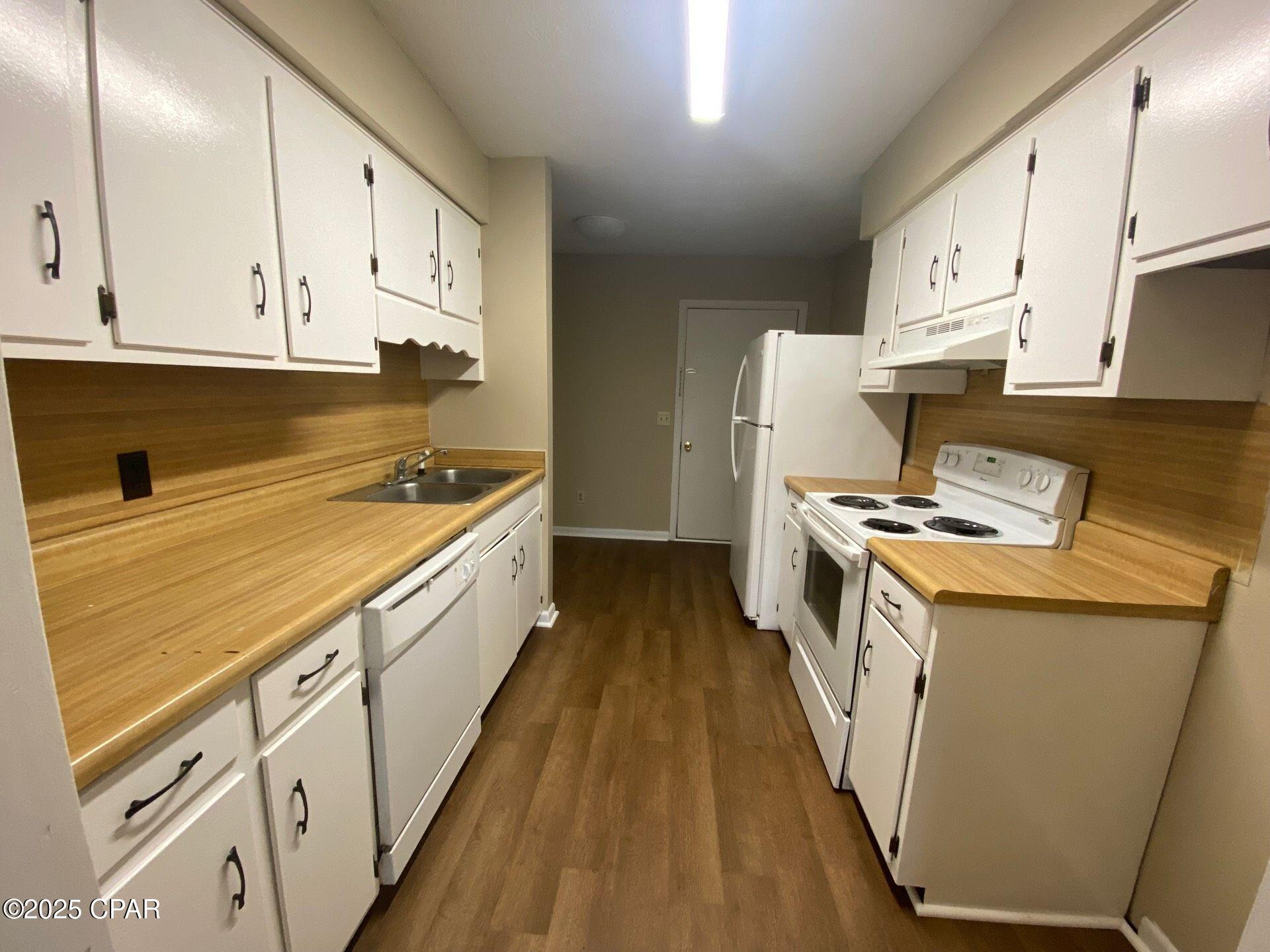 [No Recorded Subdiv] - Residential Lease