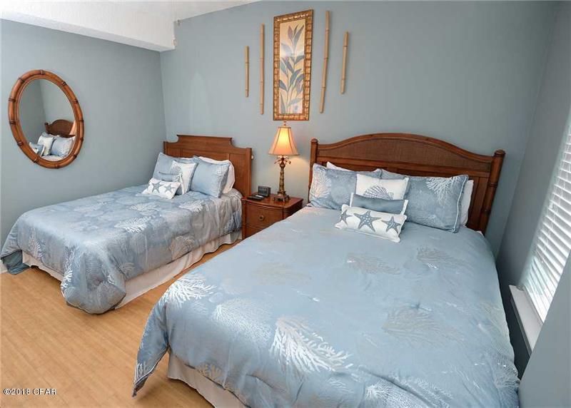 Twin Palms Resort - Residential