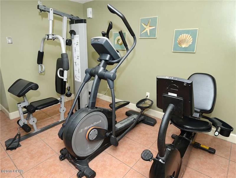 Twin Palms Resort - Residential