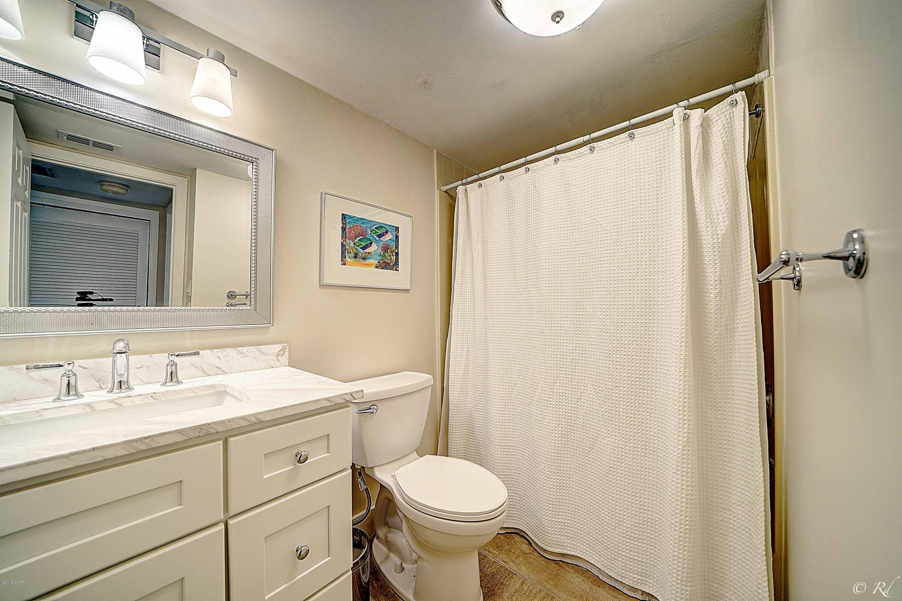 Lagoon Towers Phase I - Residential