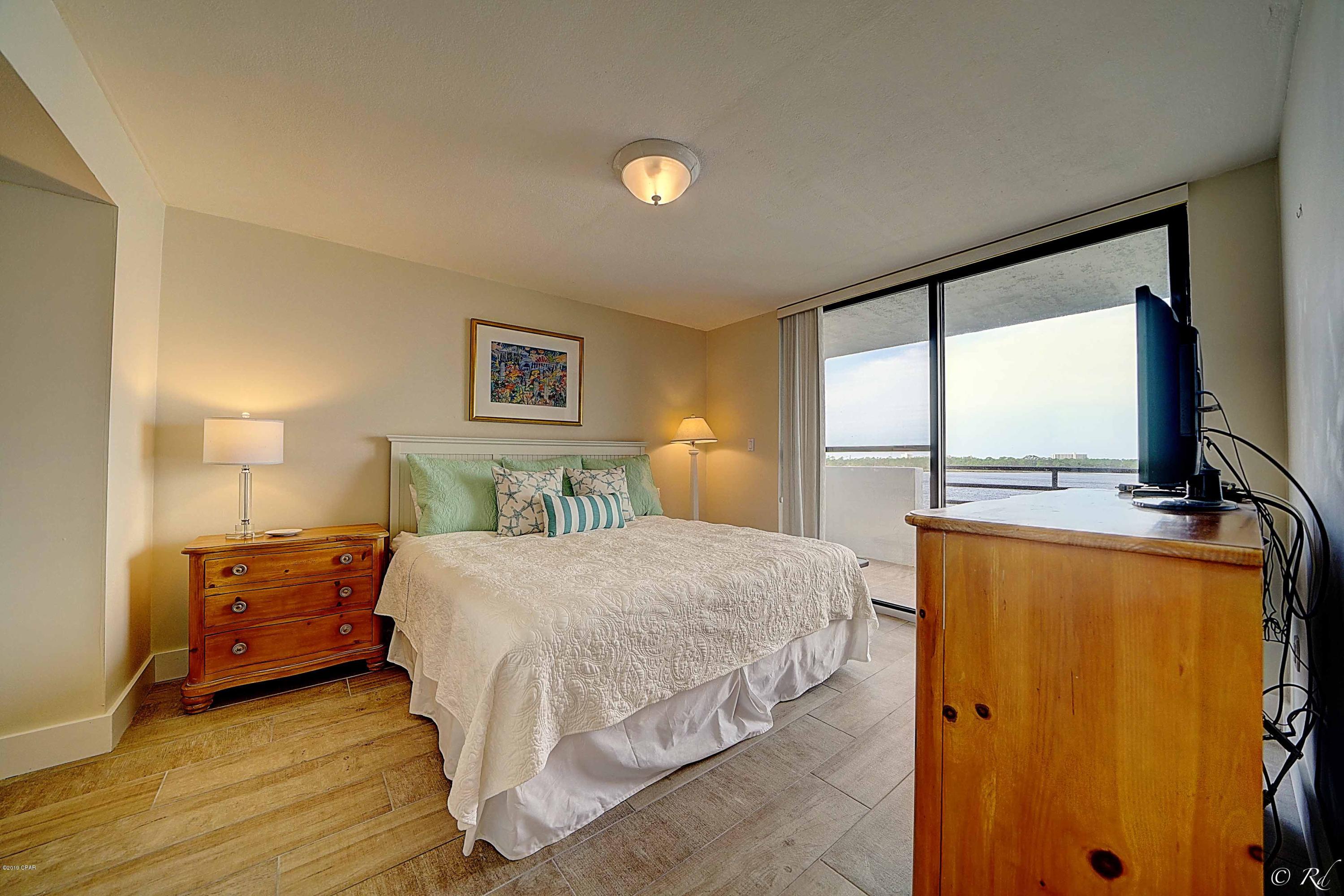 Lagoon Towers Phase I - Residential