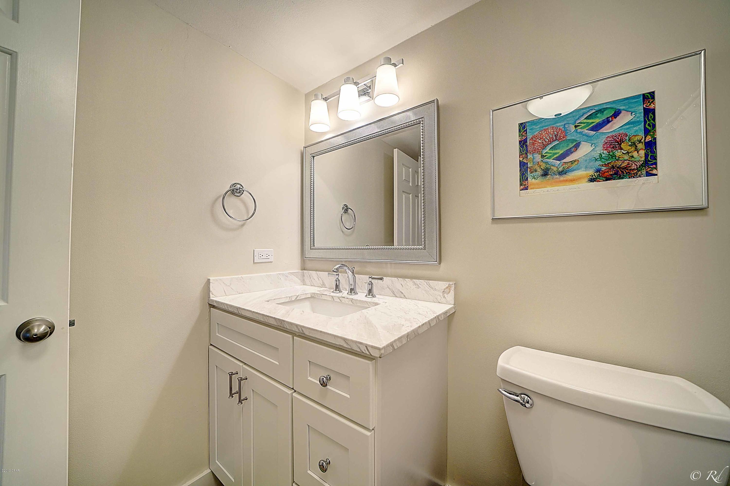 Lagoon Towers Phase I - Residential