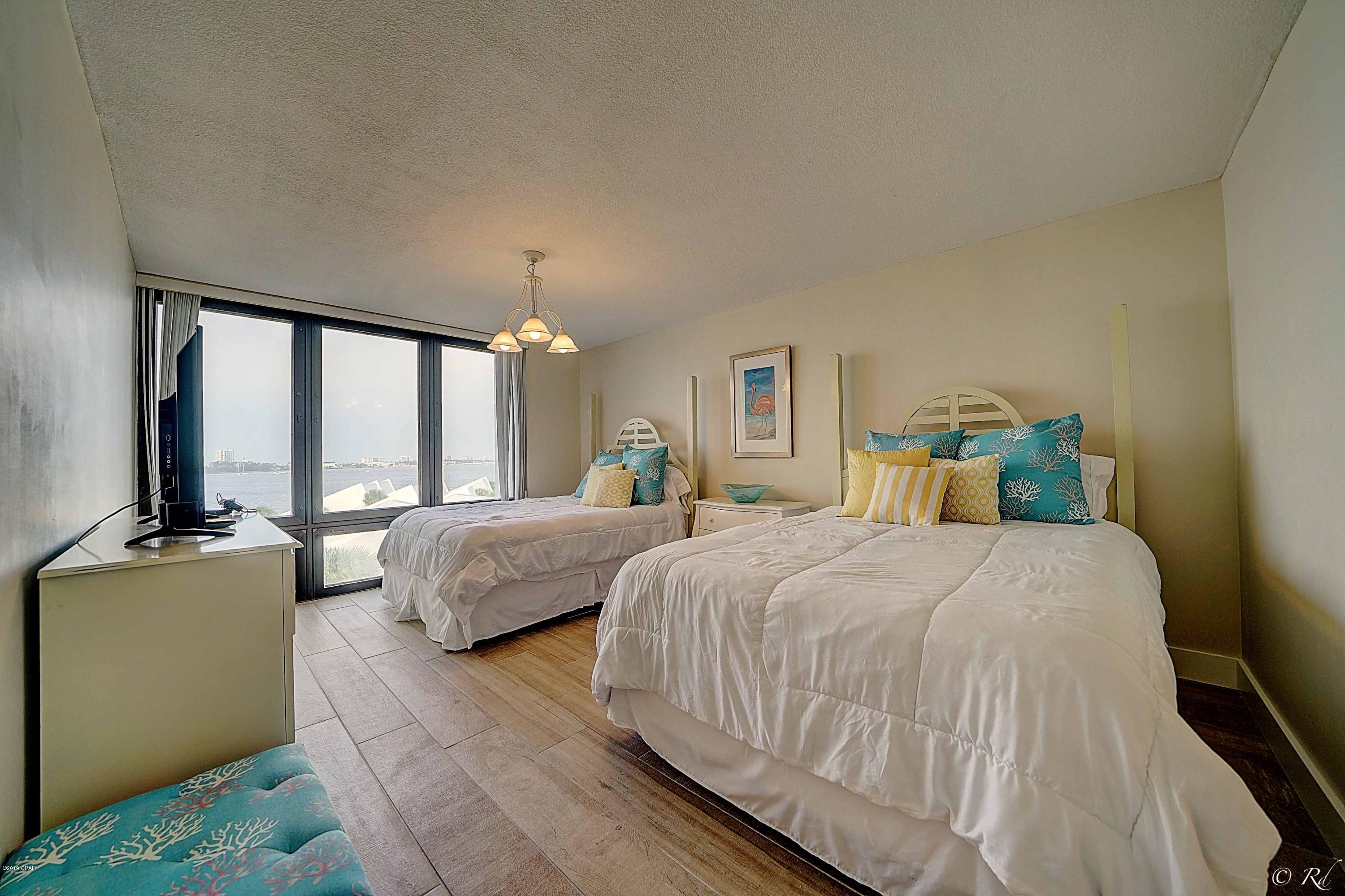 Lagoon Towers Phase I - Residential