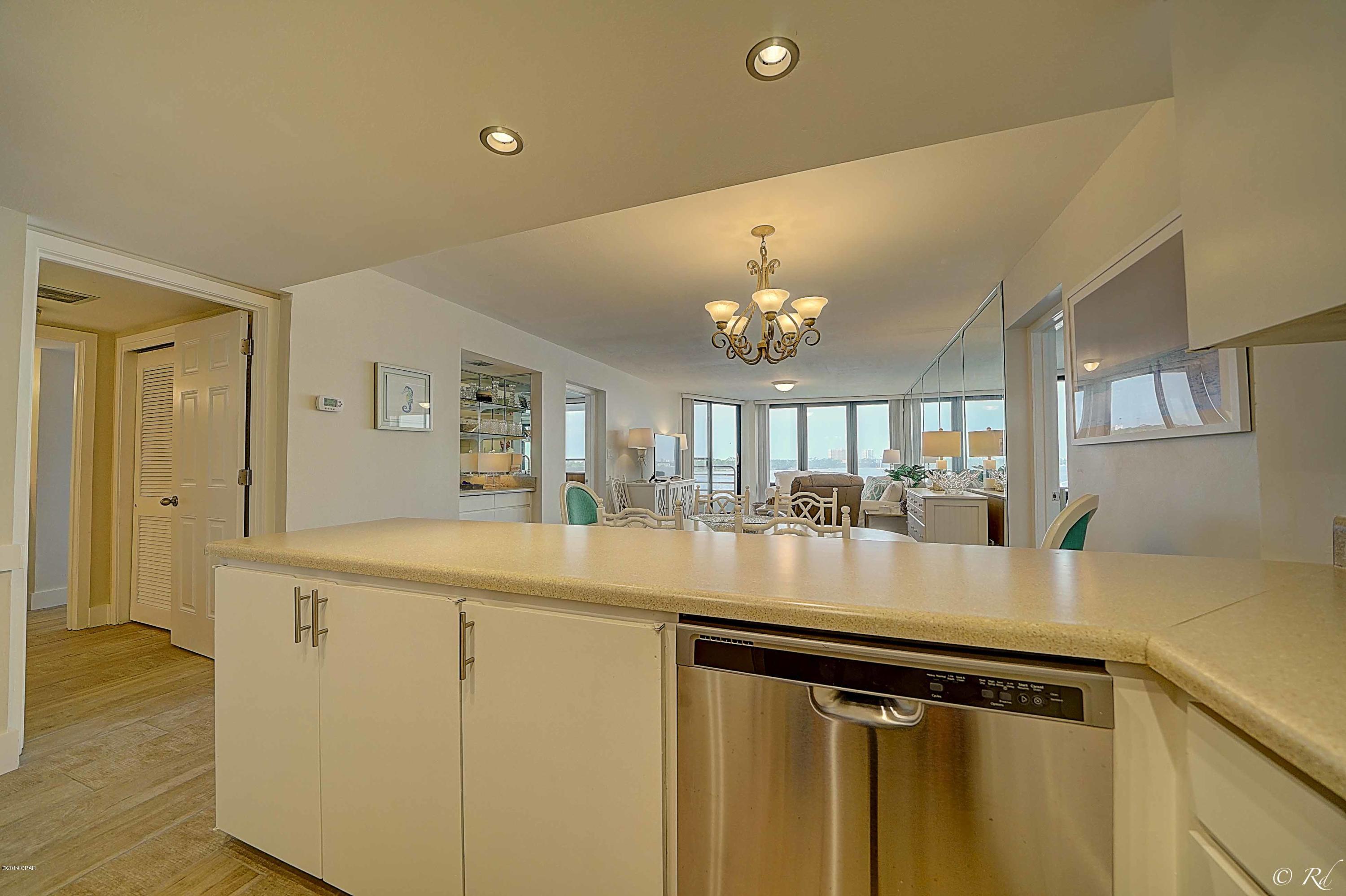 Lagoon Towers Phase I - Residential