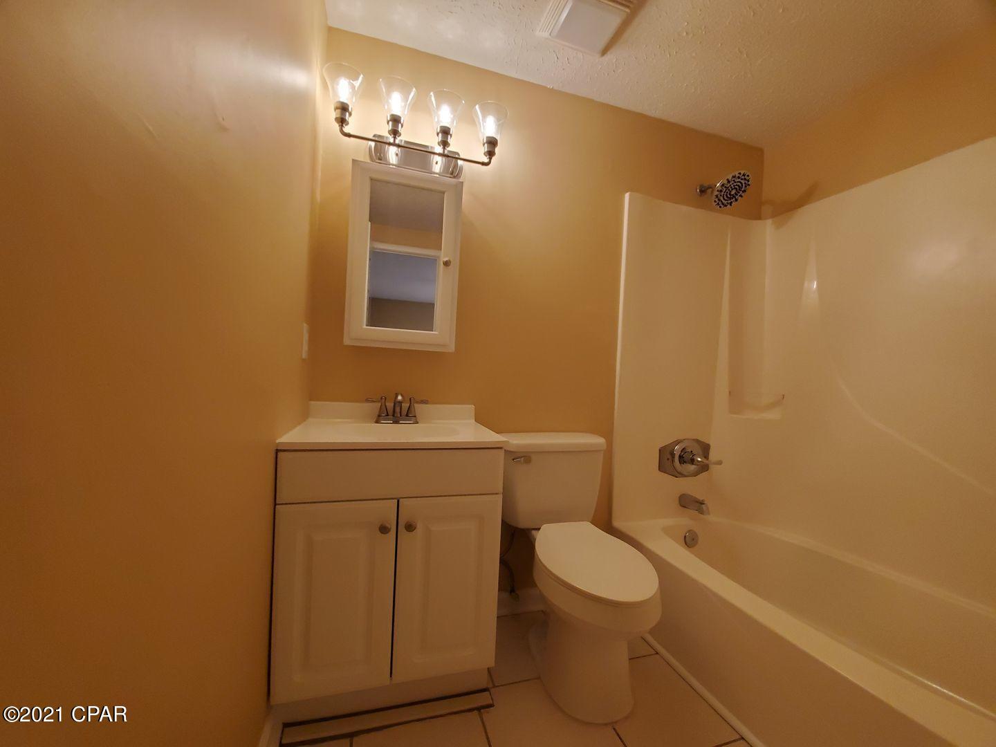 [No Recorded Subdiv] - Residential Lease