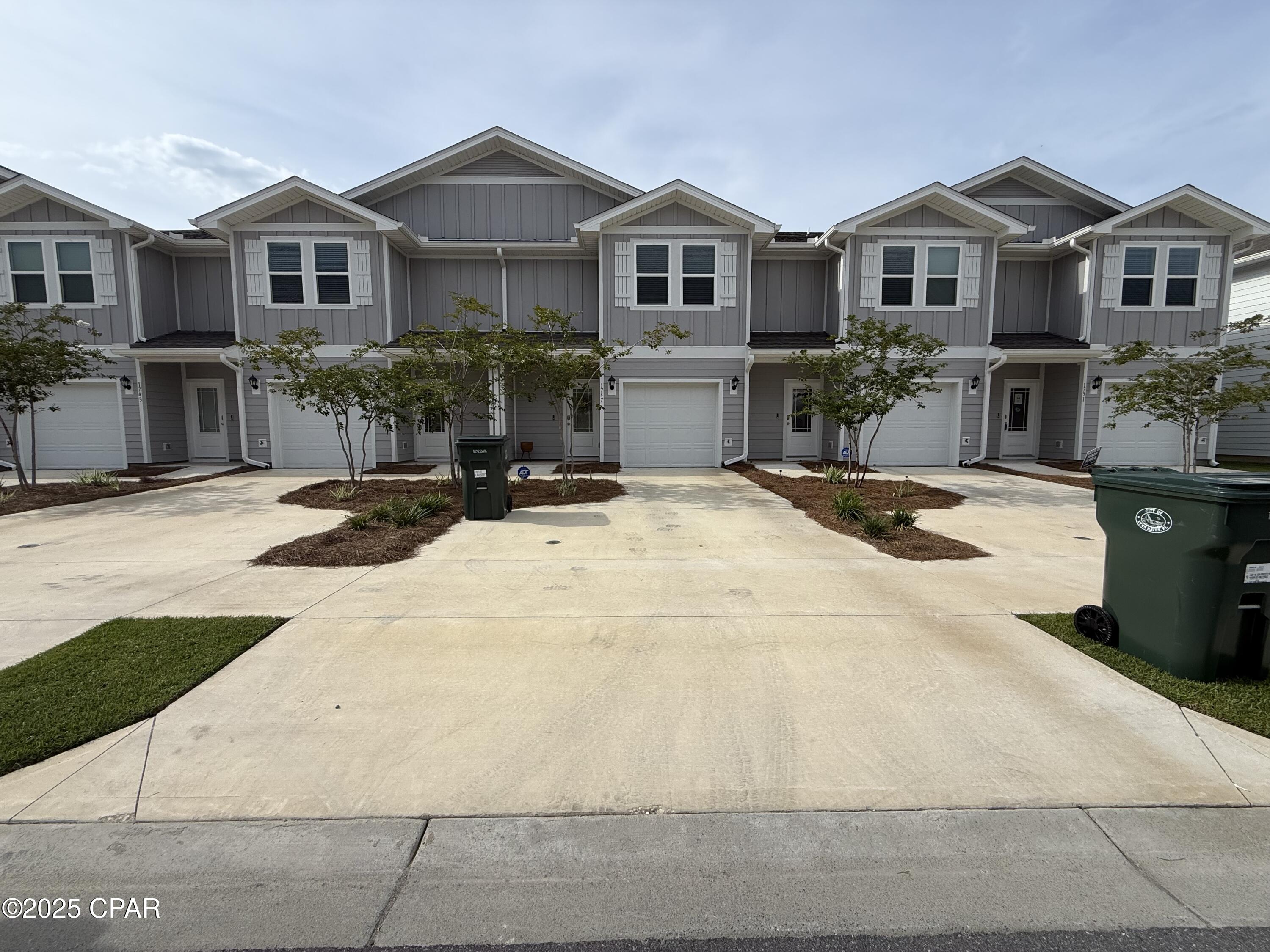 Jakes Landing - Residential Lease