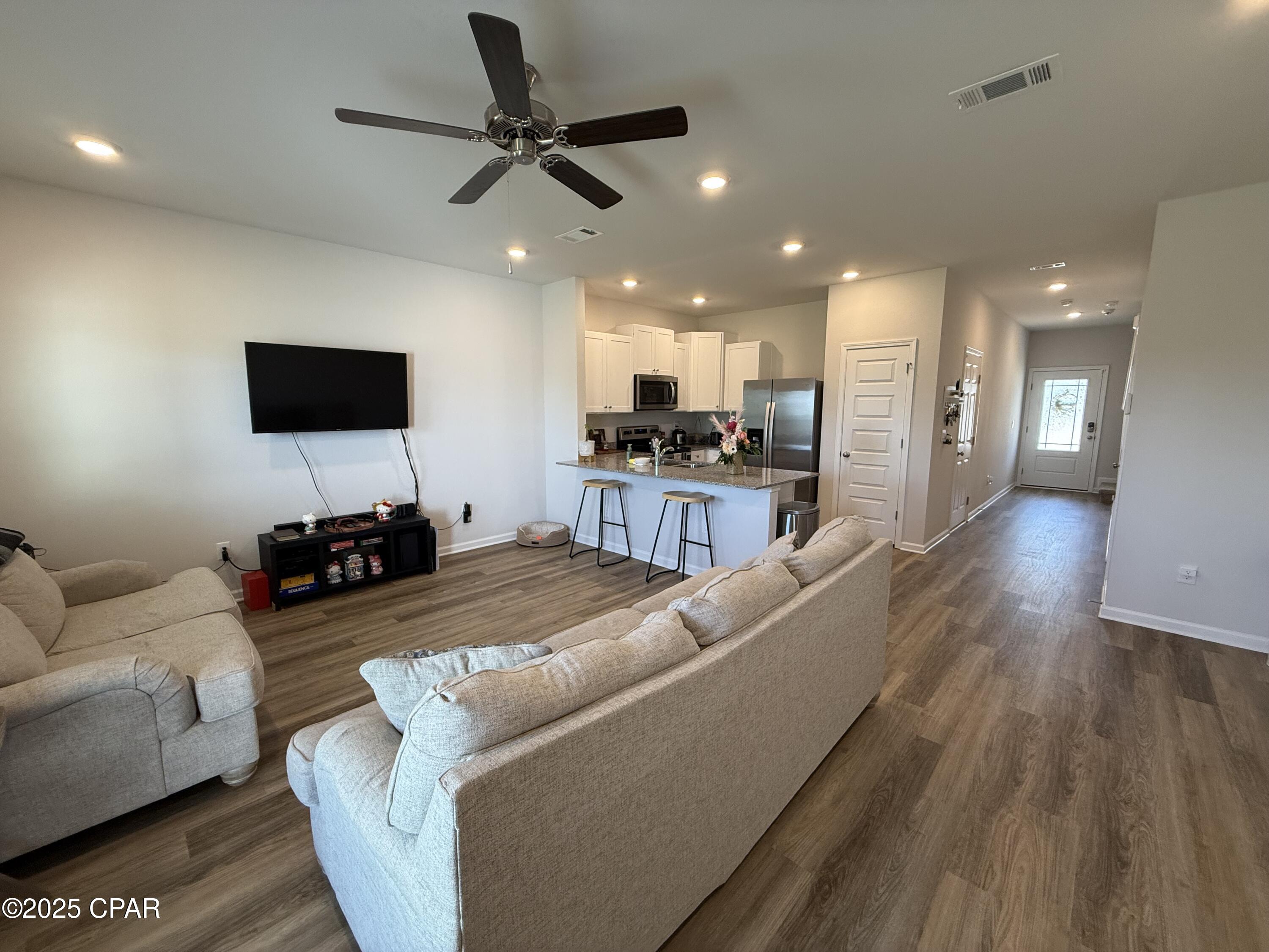 Jakes Landing - Residential Lease