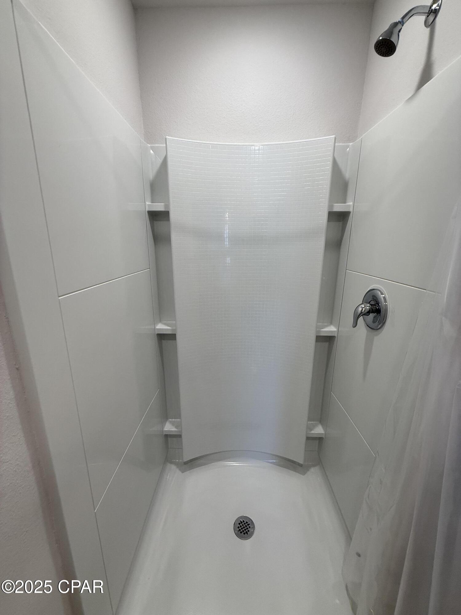 Jakes Landing - Residential Lease