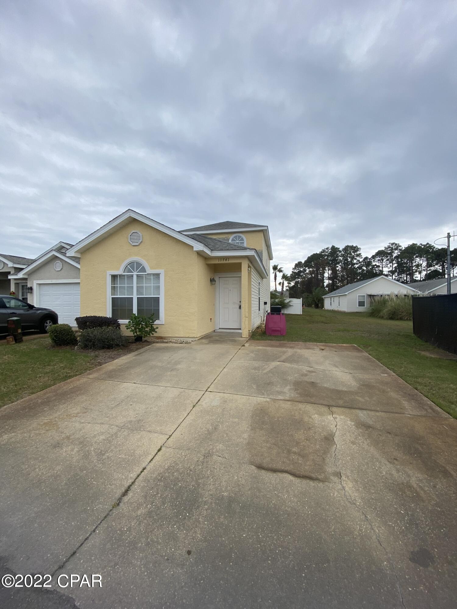 Palm Cove Phase II - Residential Lease