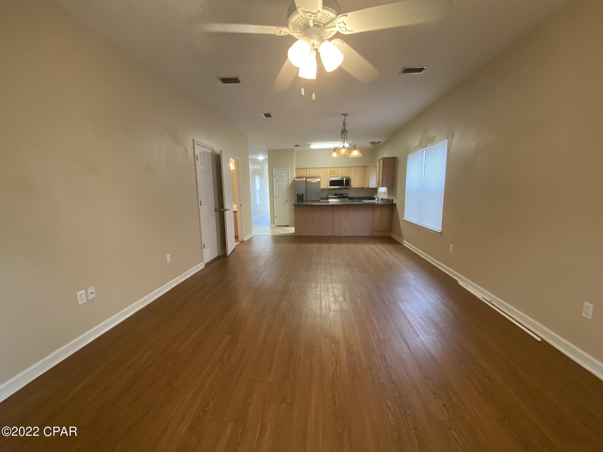 Palm Cove Phase II - Residential Lease