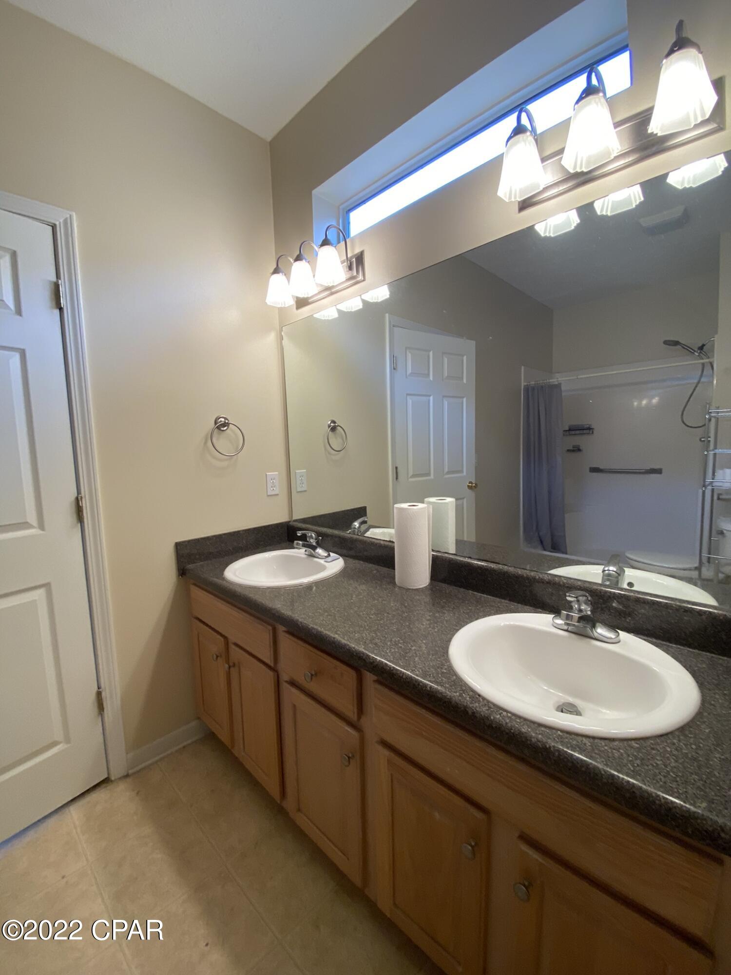 Palm Cove Phase II - Residential Lease