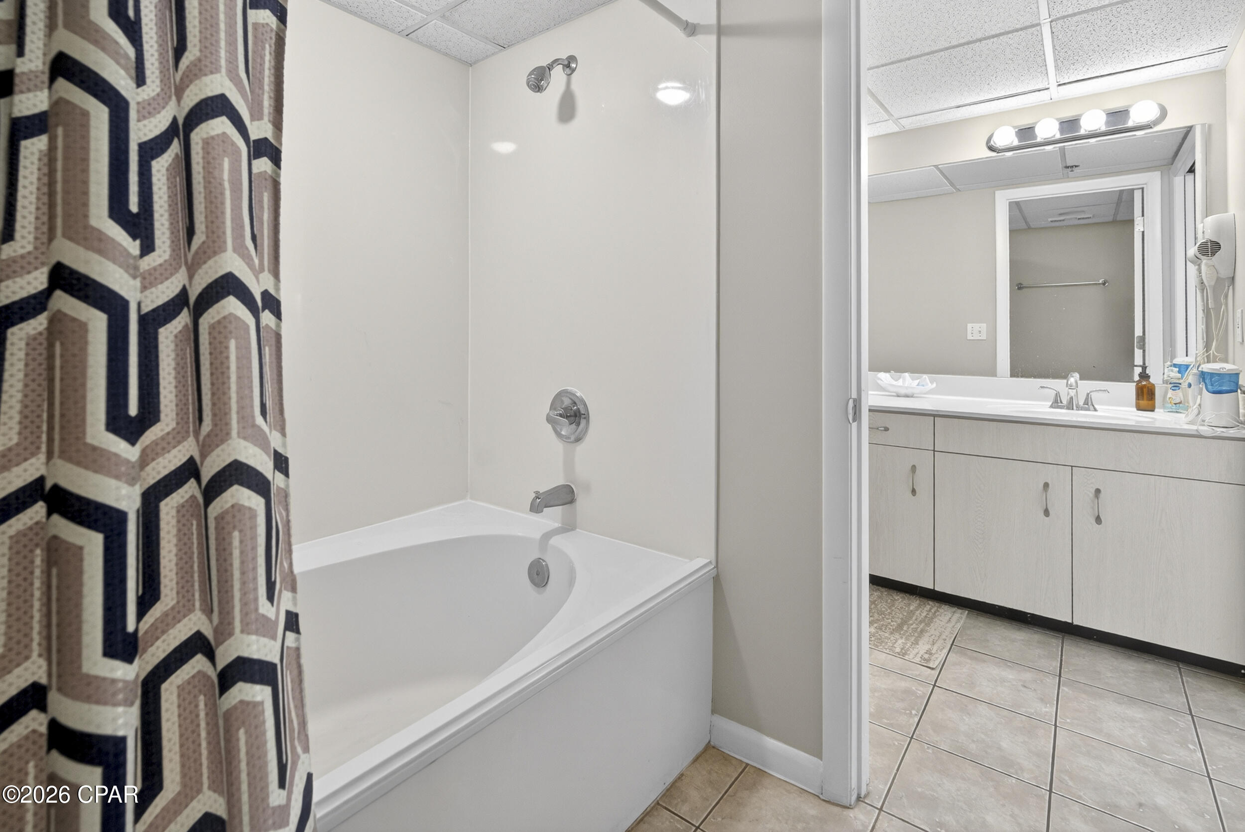 Long Beach Towers III - Residential