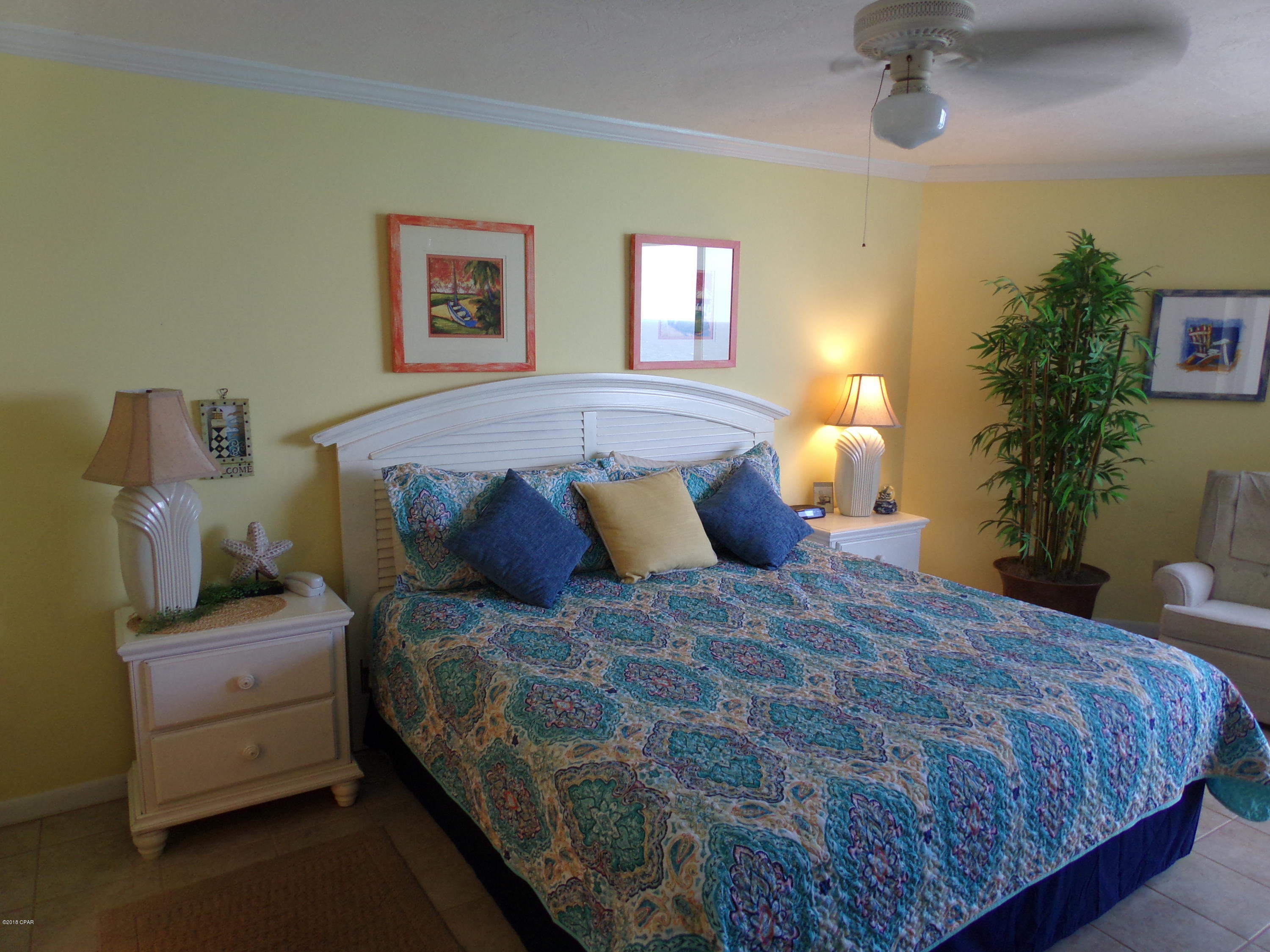 Summerhouse Condo. - Residential