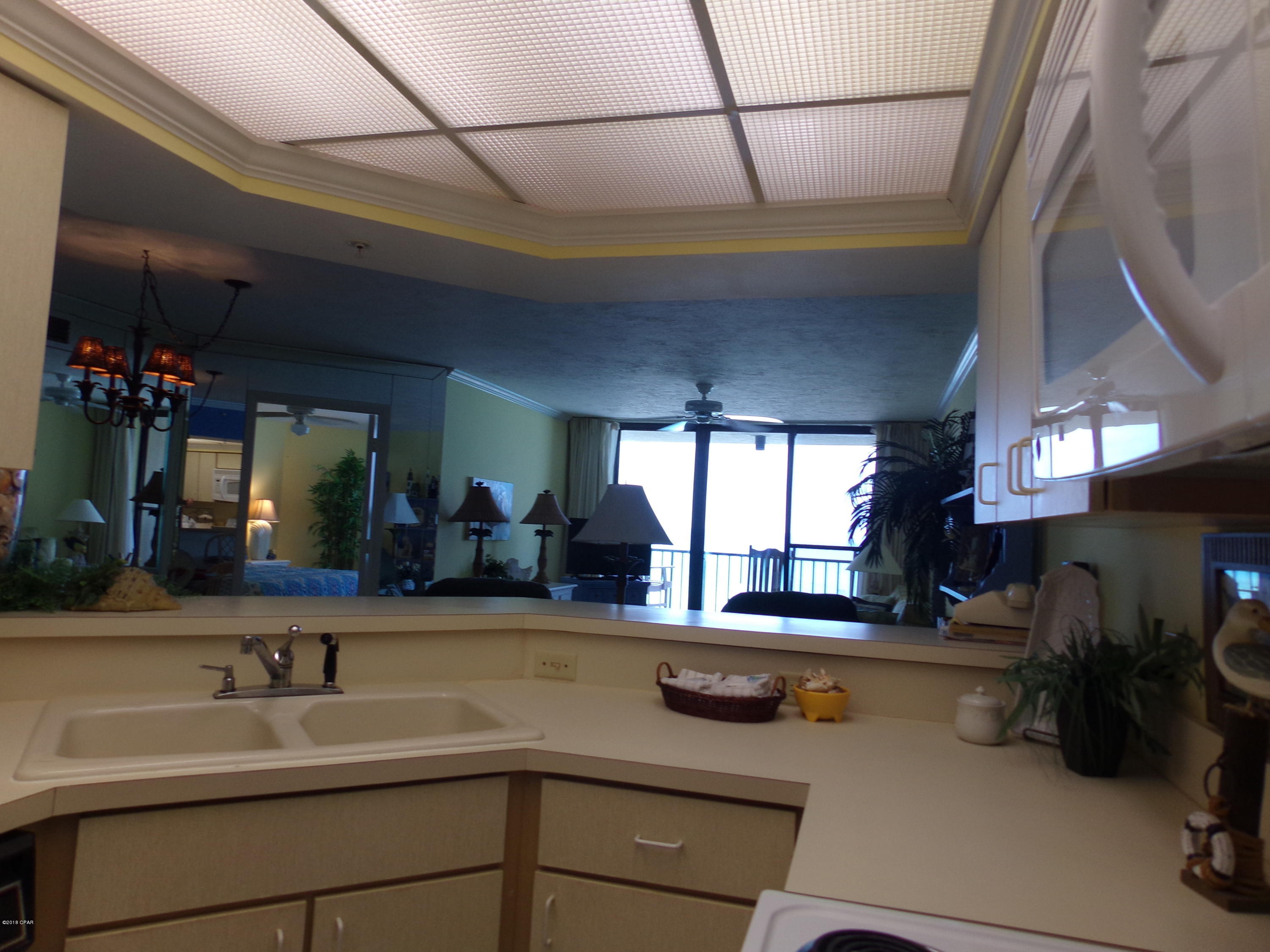 Summerhouse Condo. - Residential