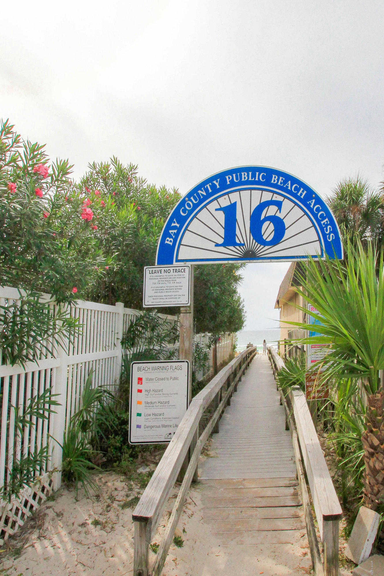 Silver Sands Beach - Land